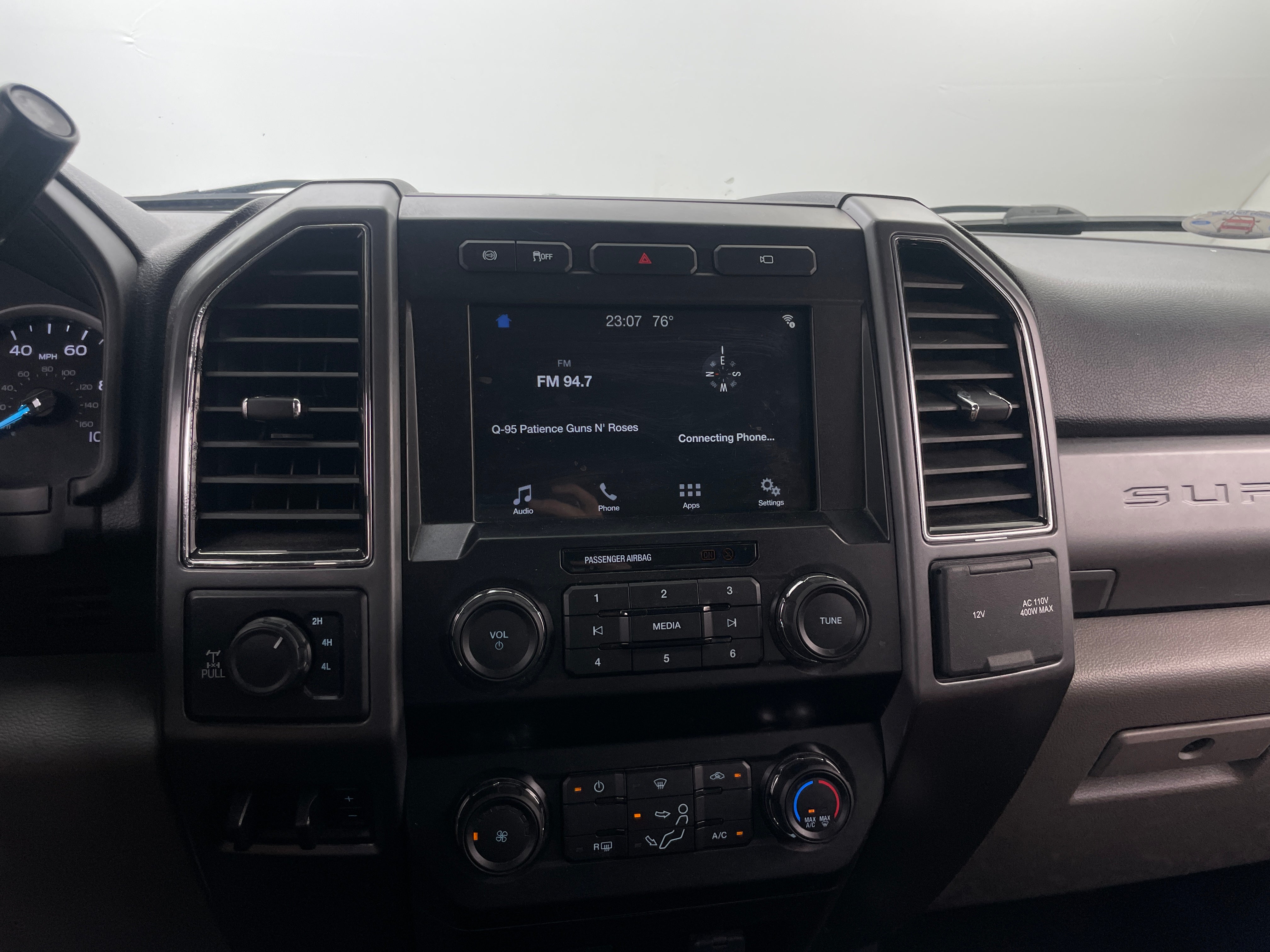 2019 Ford Econoline E-250 4