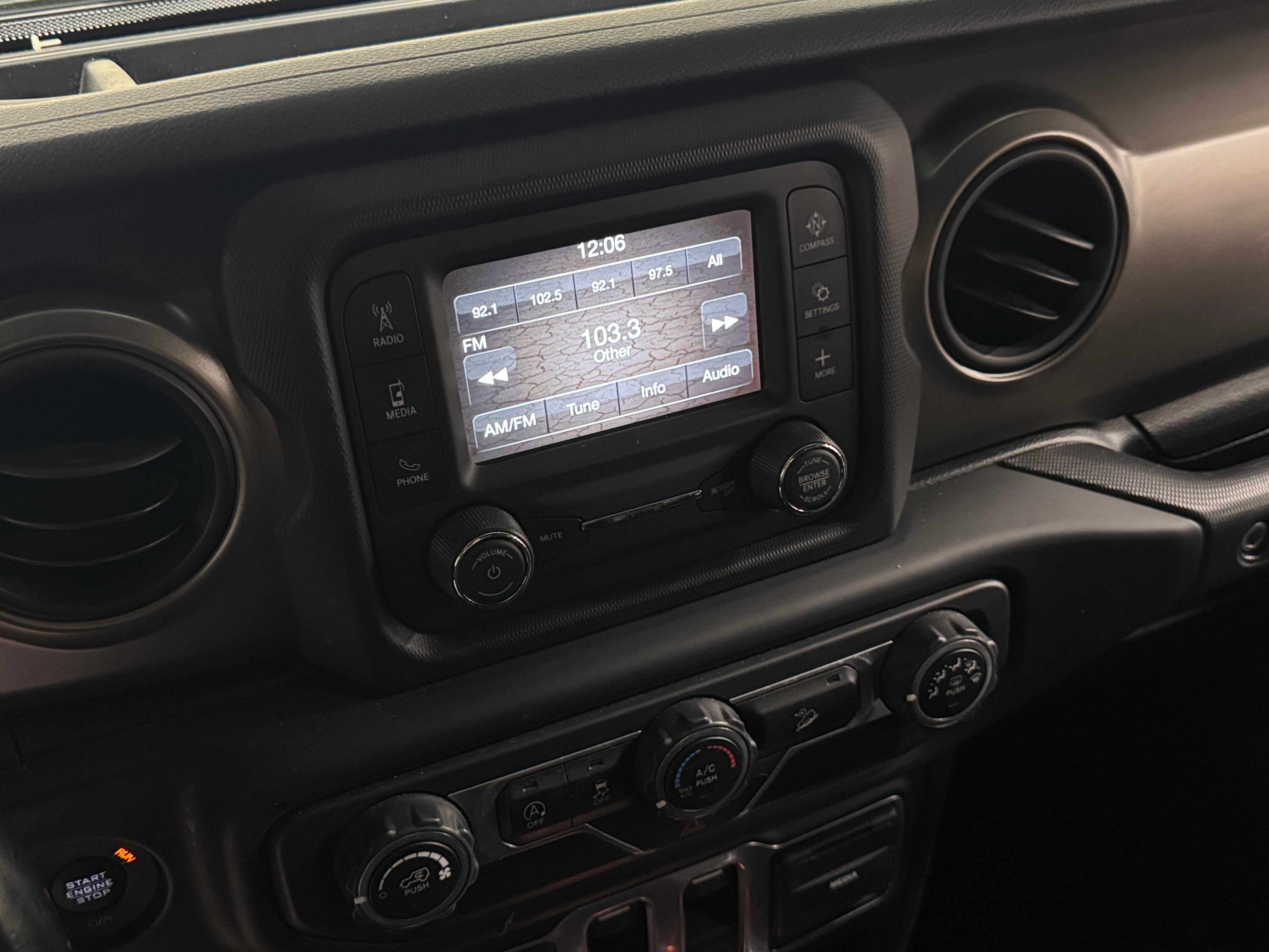 2018 Jeep Wrangler Sport S 4