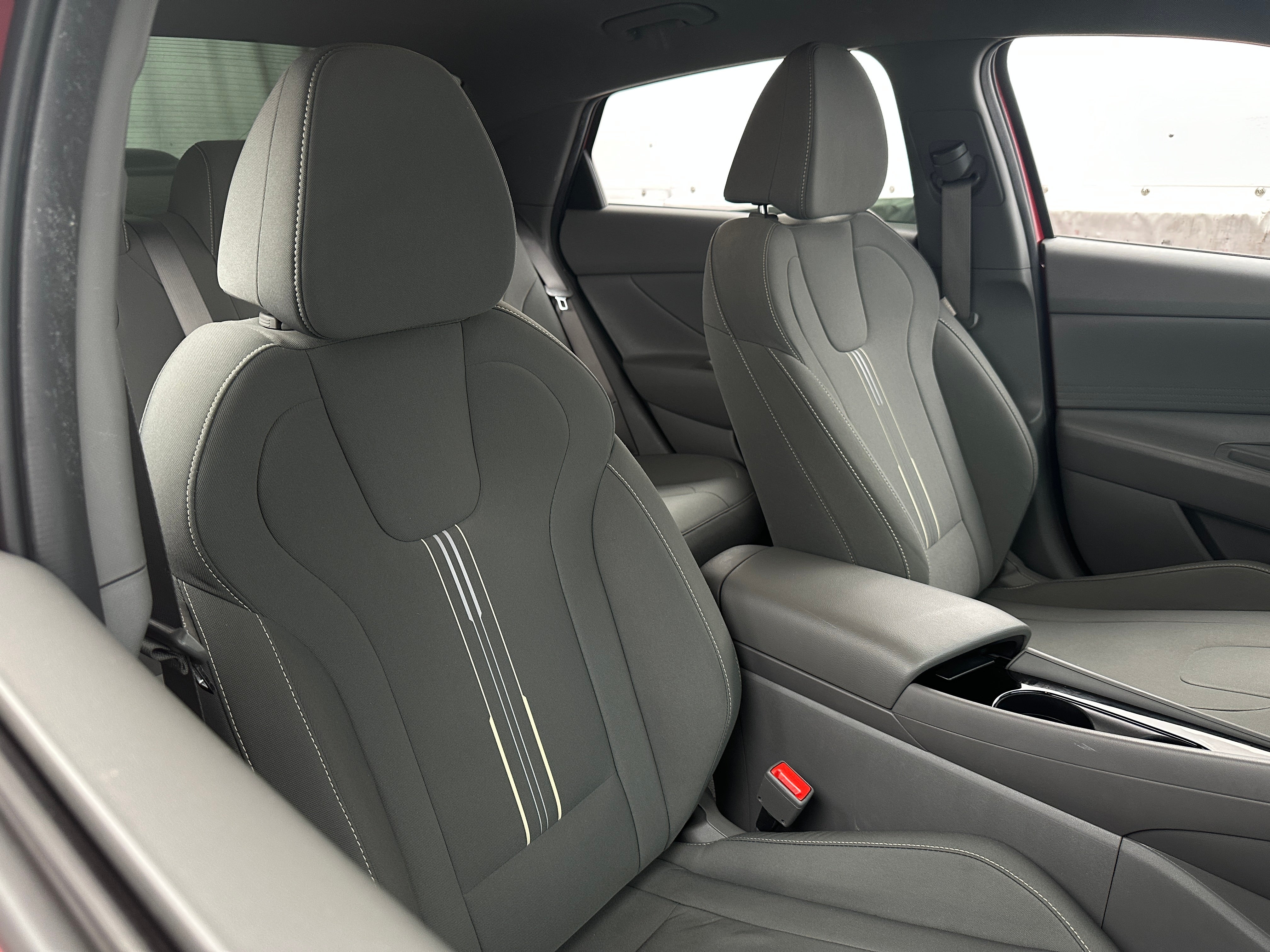 2022 Hyundai Elantra Blue 2