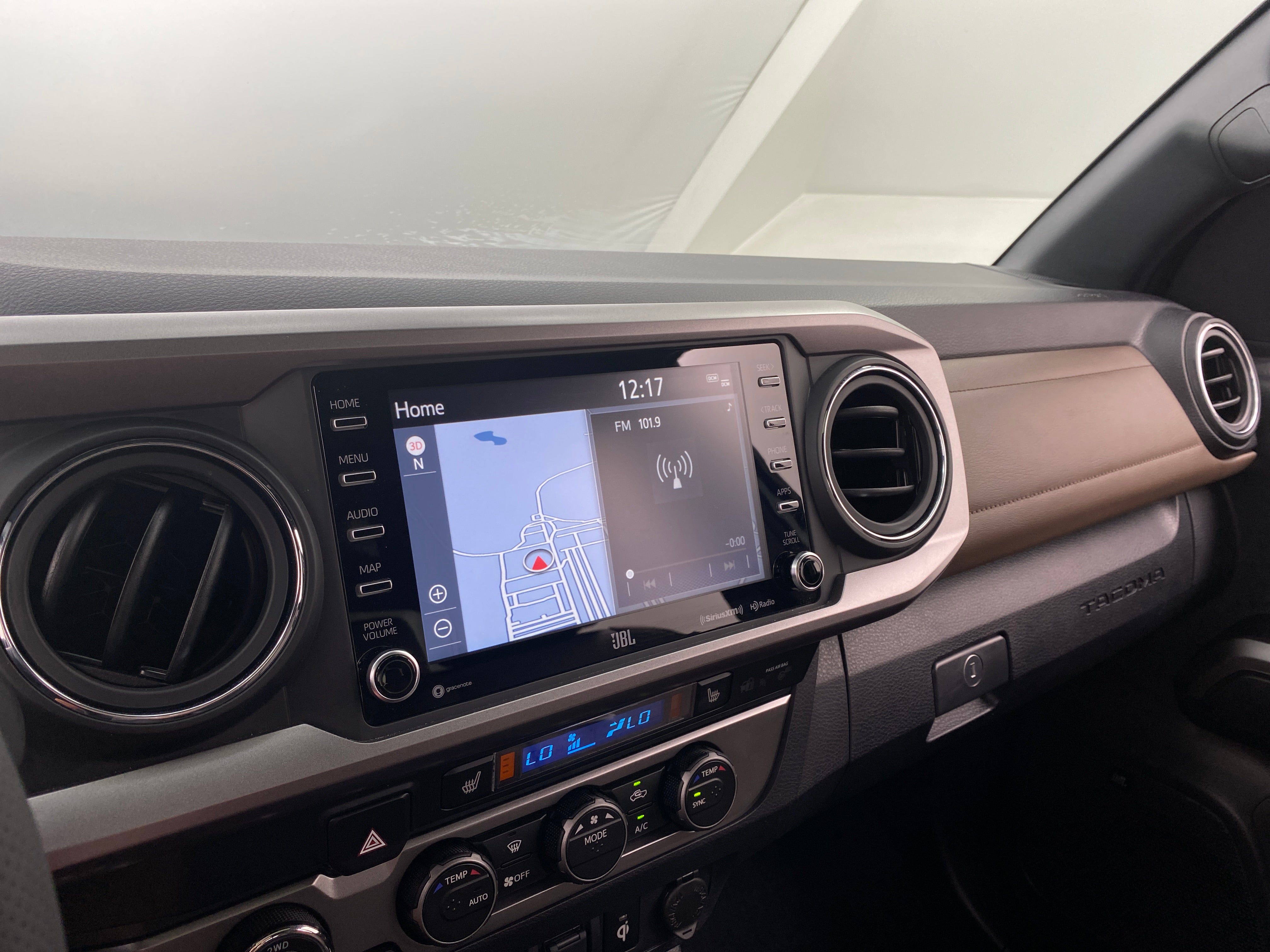2023 Toyota Tacoma Limited 3