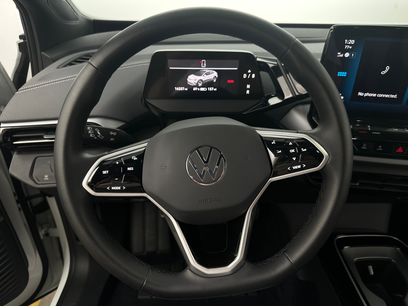 Thumbnail: 2023 Volkswagen ID.4 - 5