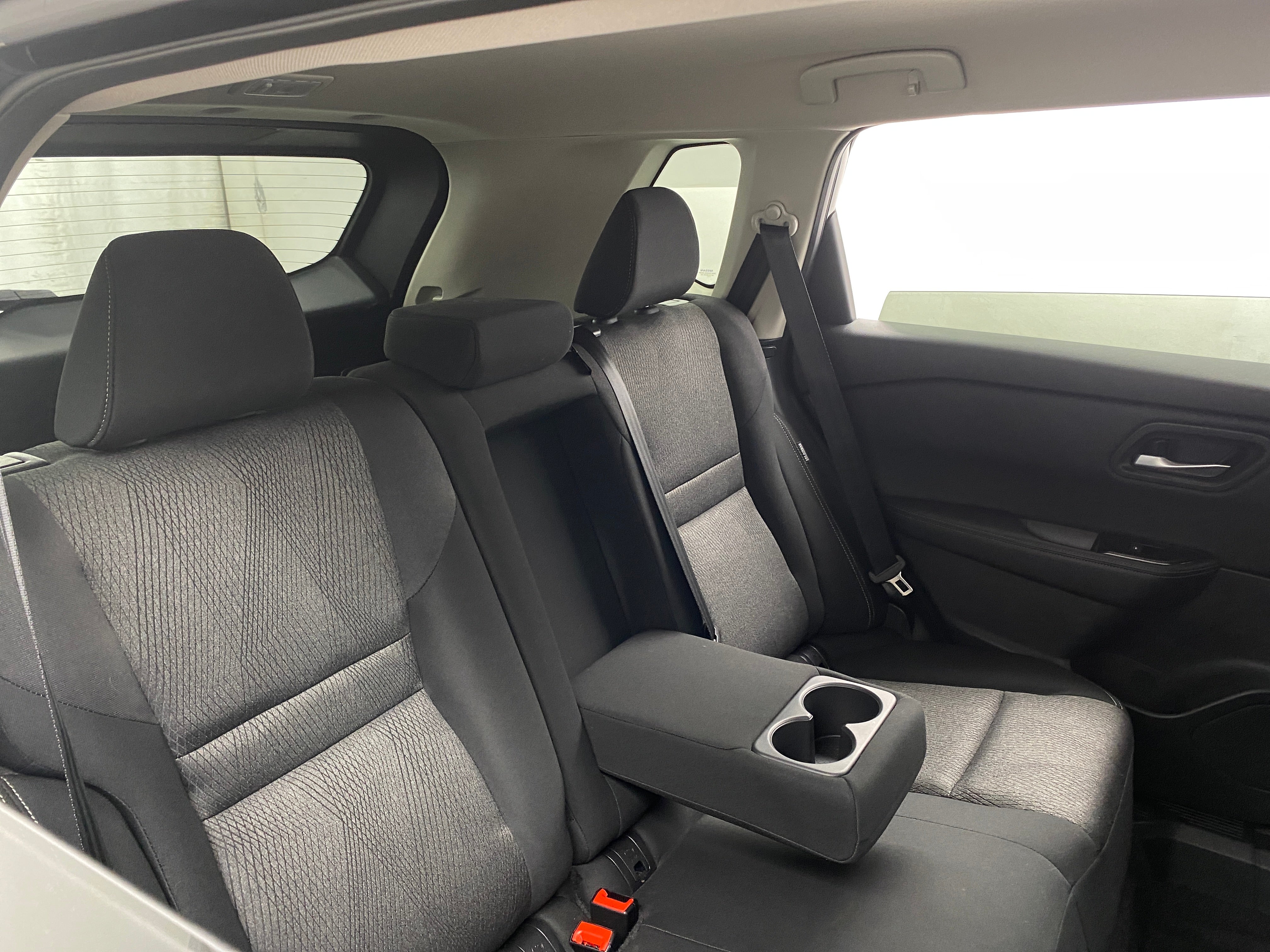 2024 Nissan Rogue SV 6