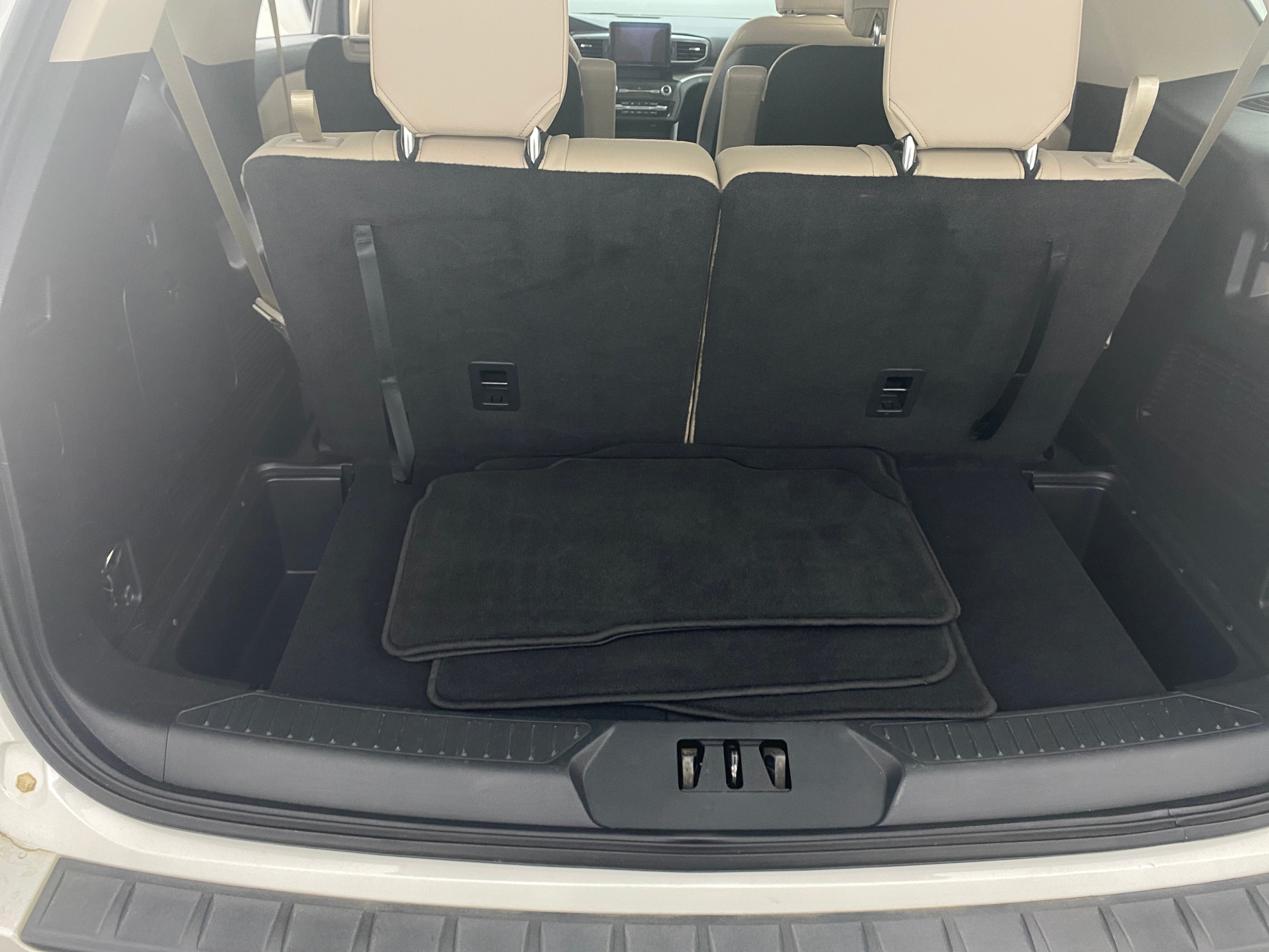 2020 Ford Explorer XLT 6