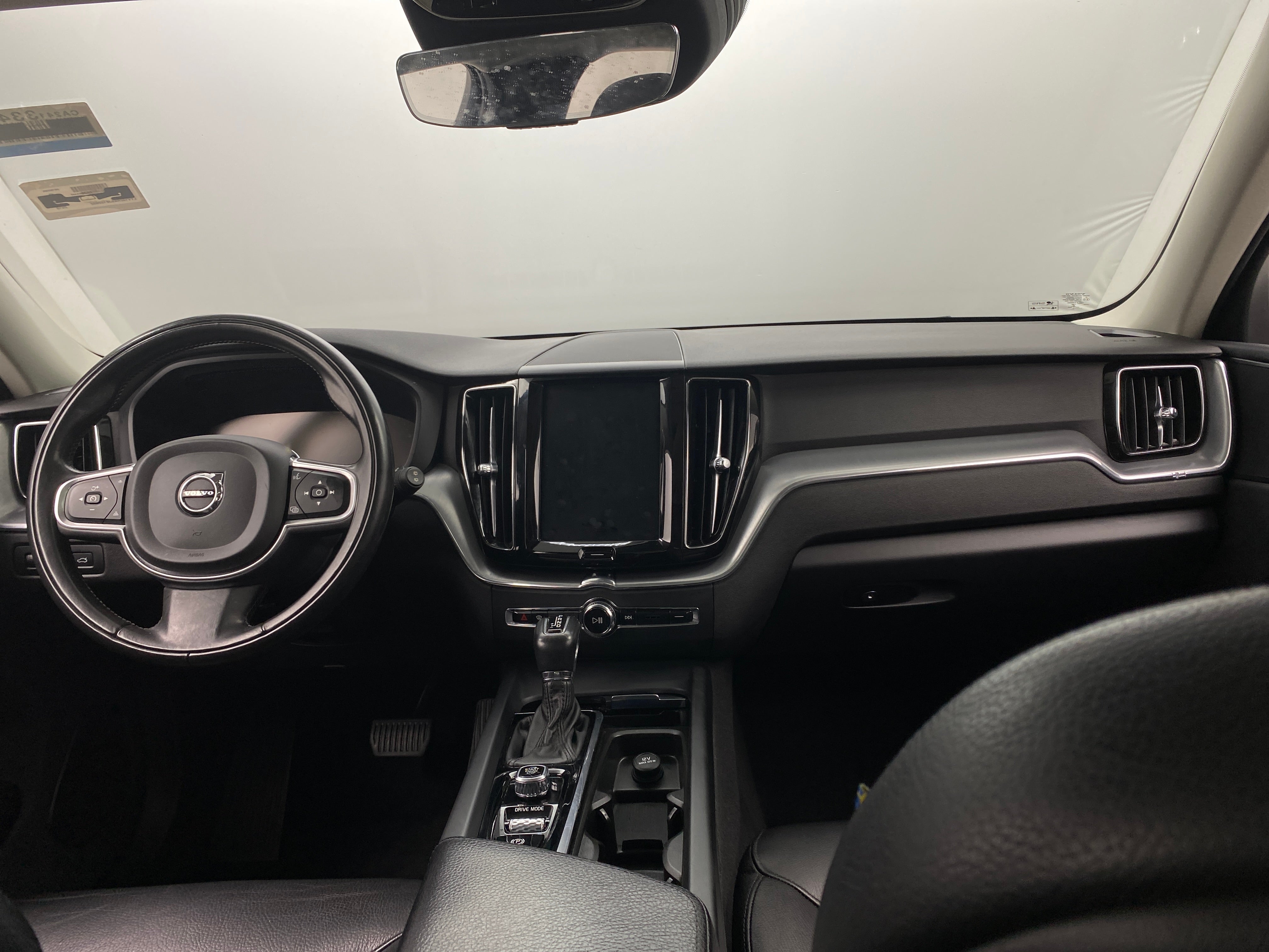 2018 Volvo XC60 T5 Momentum 2
