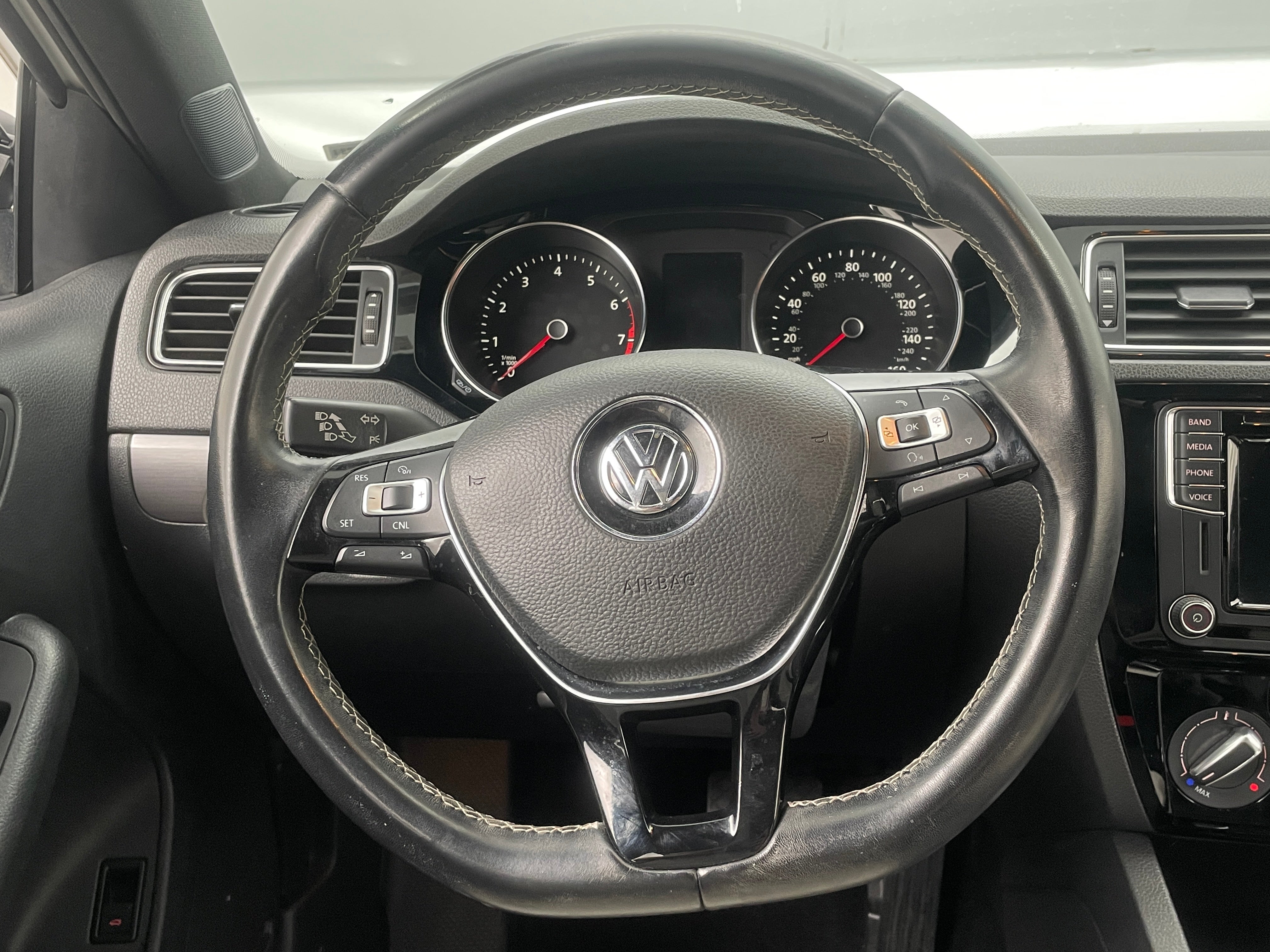 2016 Volkswagen Jetta Sport 4