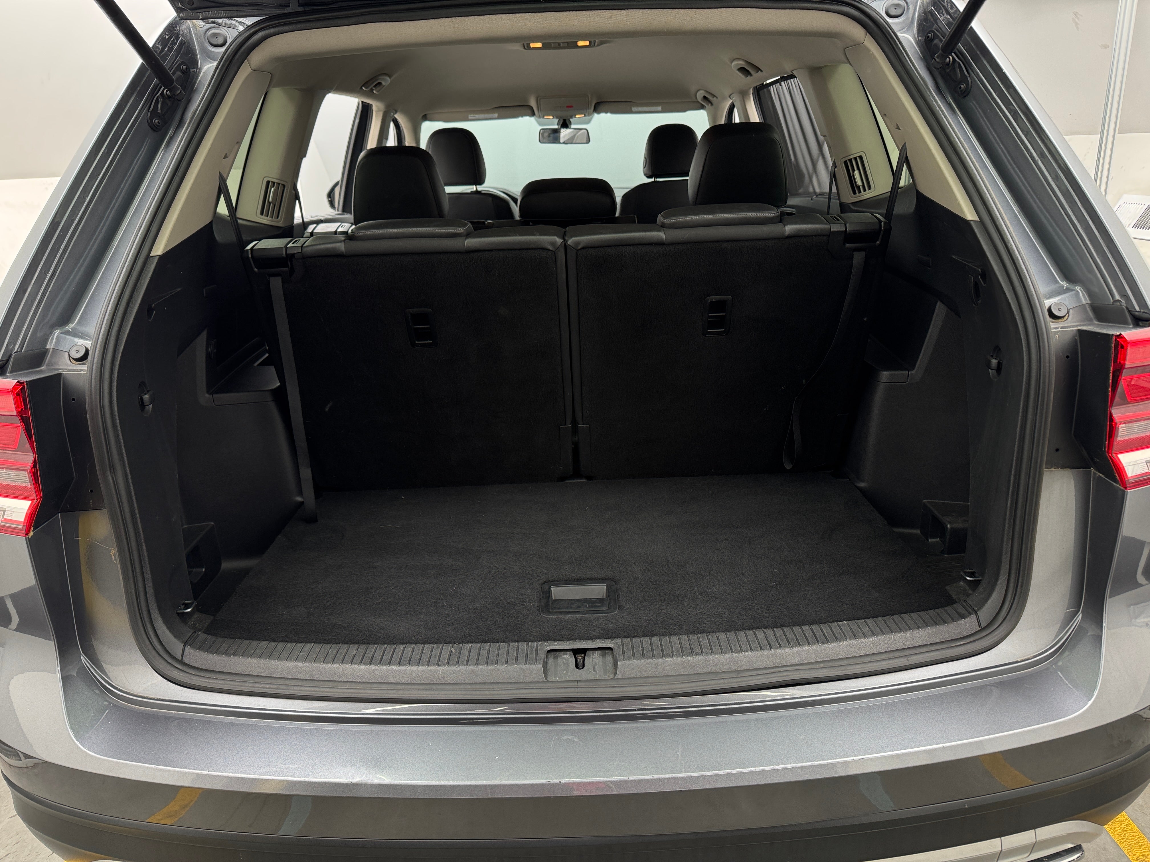 2018 Volkswagen Atlas SE 6