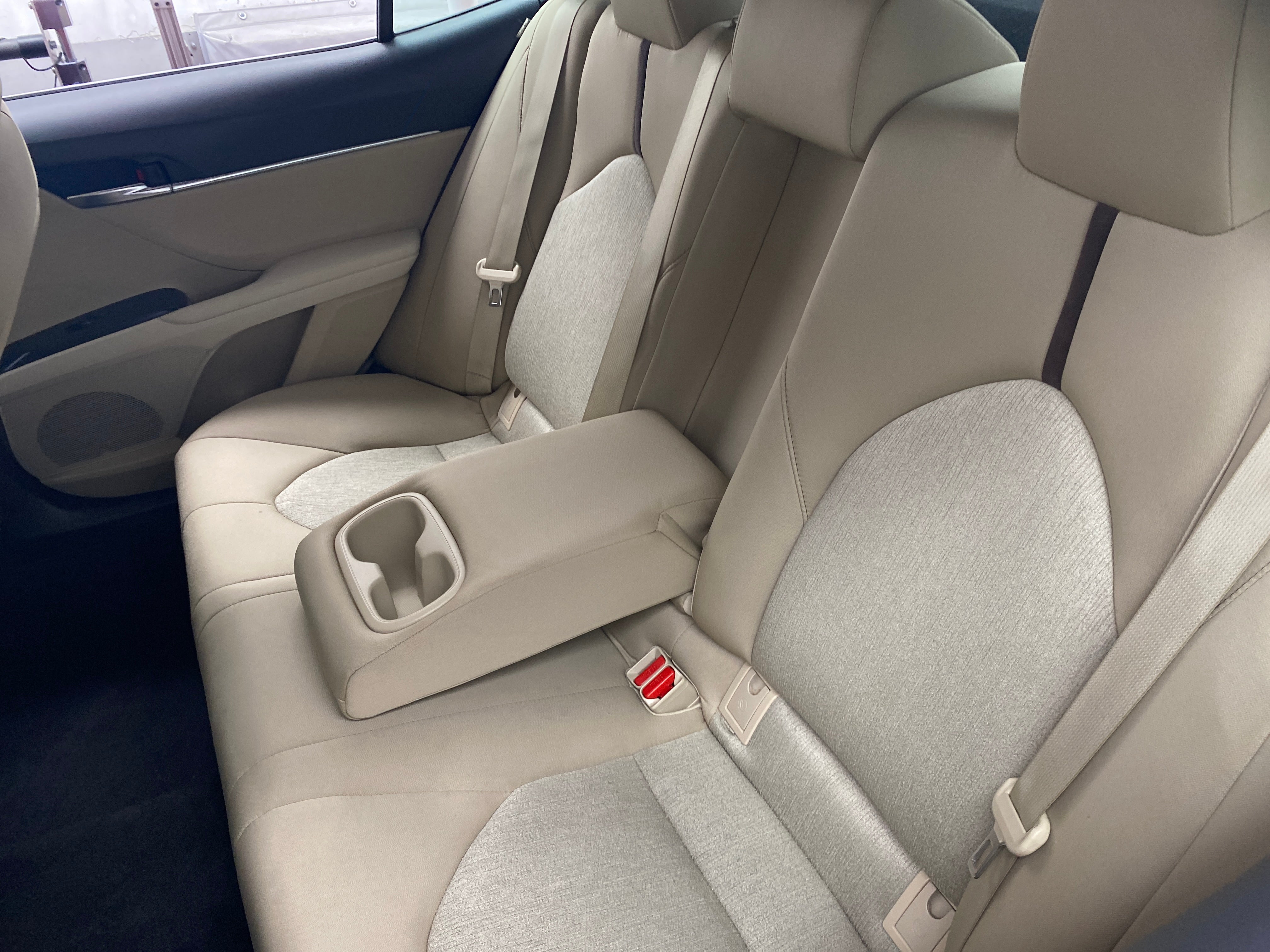 2018 Toyota Camry LE 6