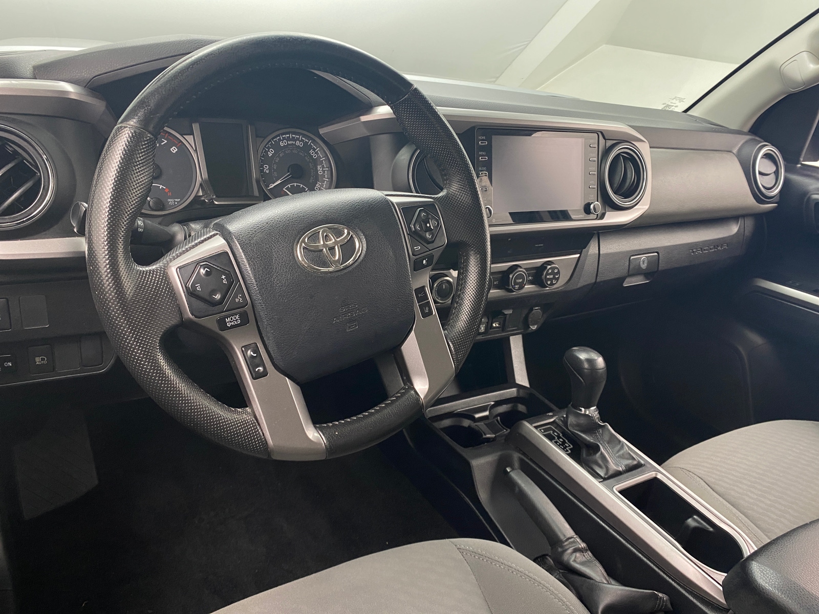 Thumbnail: 2020 Toyota Tacoma - 3