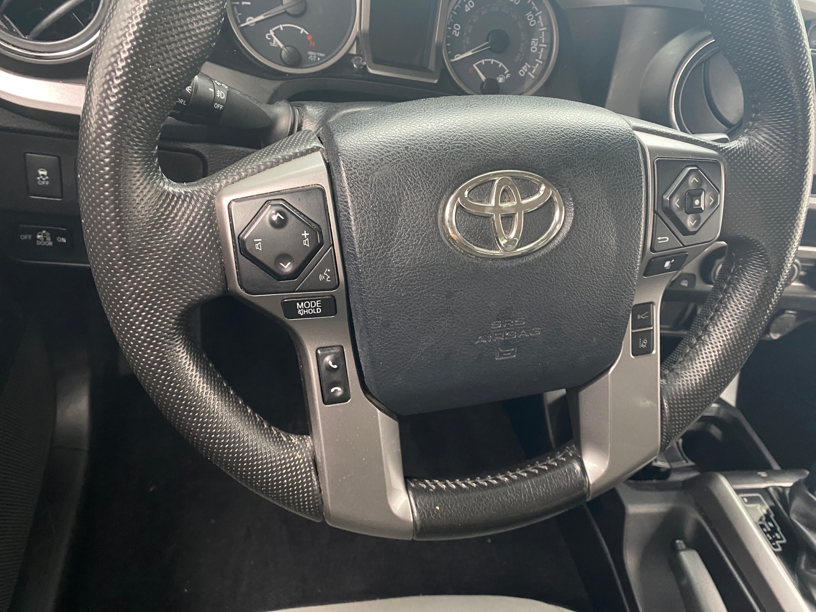 Thumbnail: 2020 Toyota Tacoma - 5