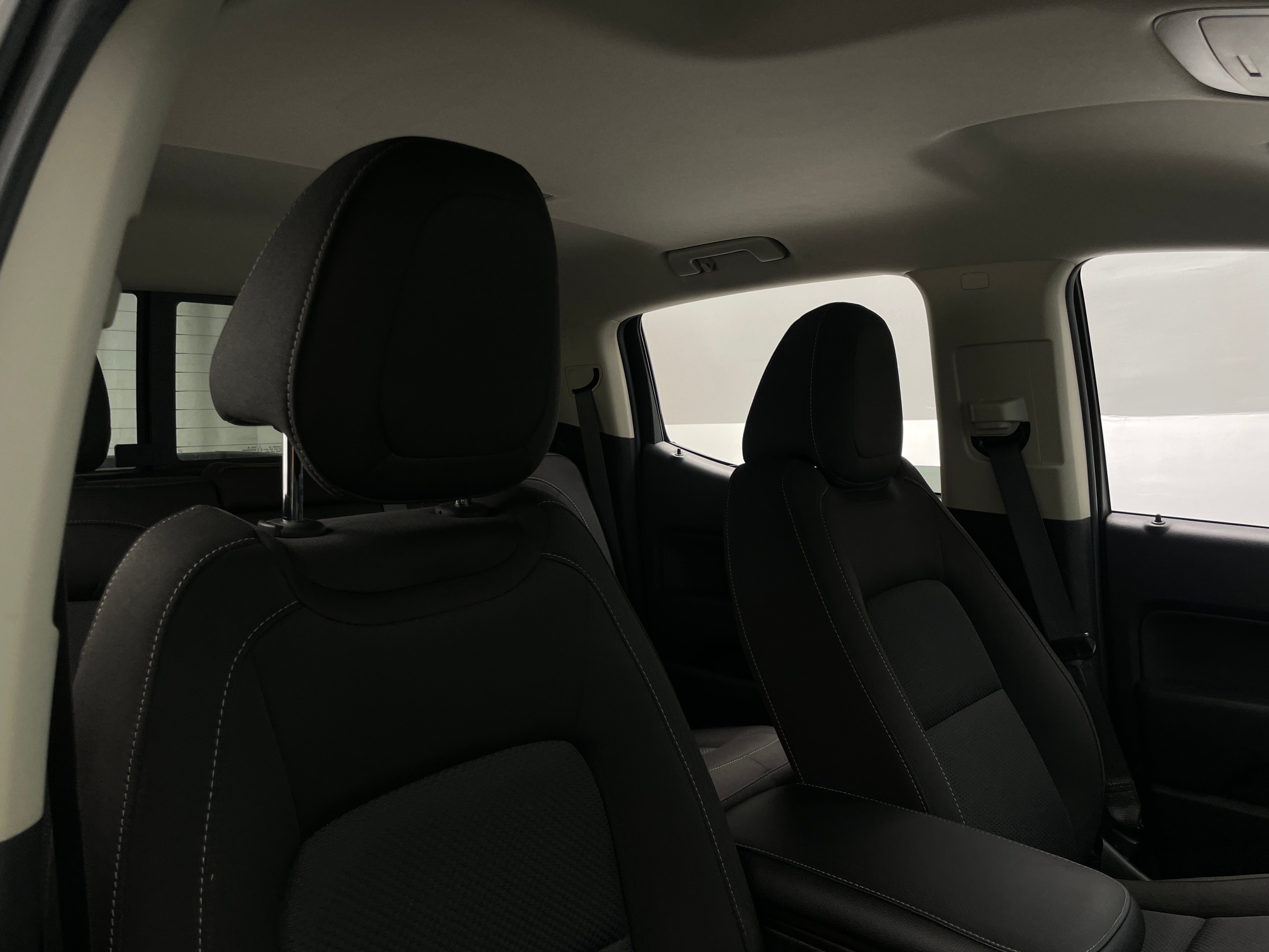 2022 Chevrolet Colorado LT 2