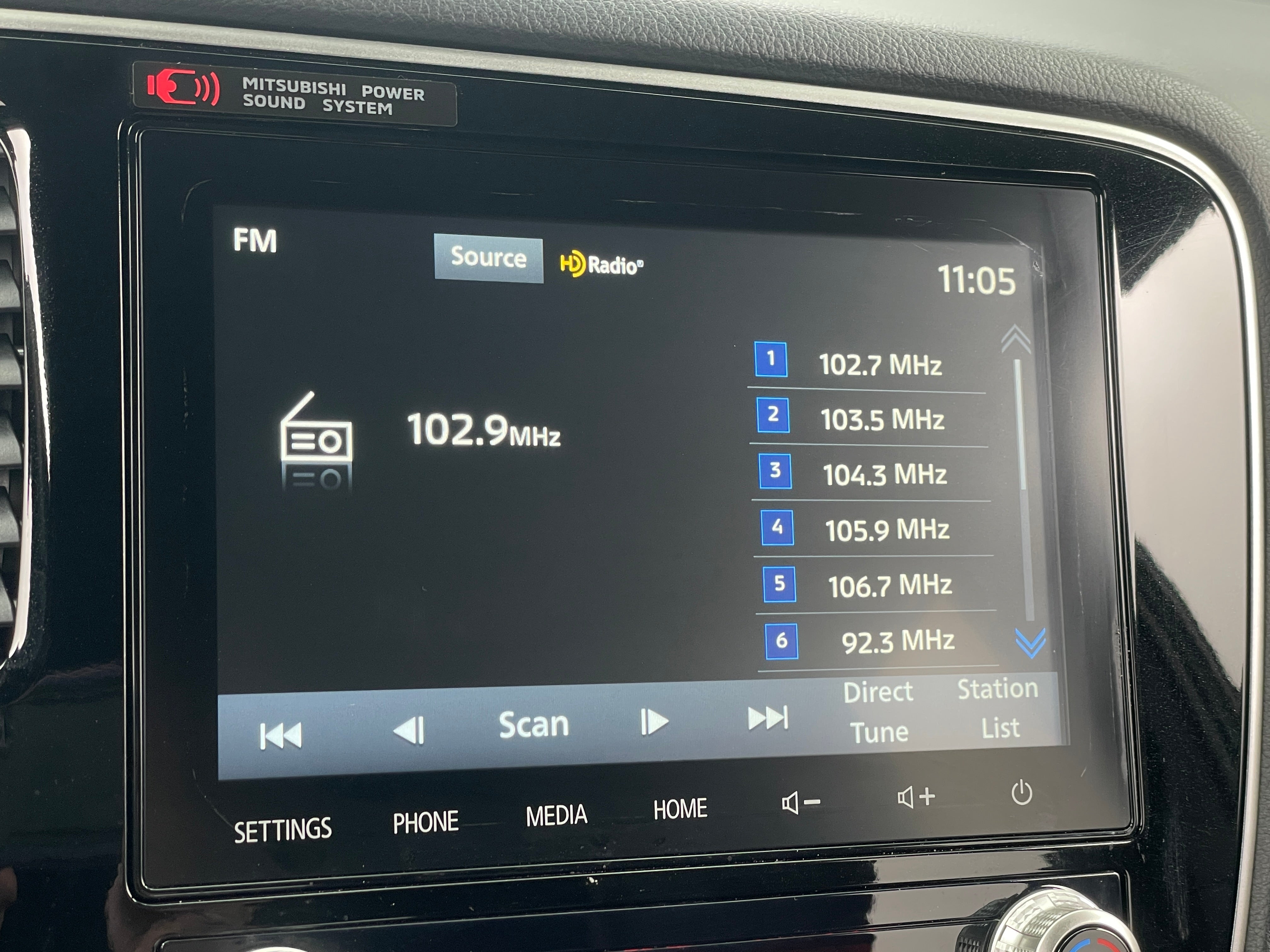 Thumbnail: 2021 Mitsubishi Outlander - 4