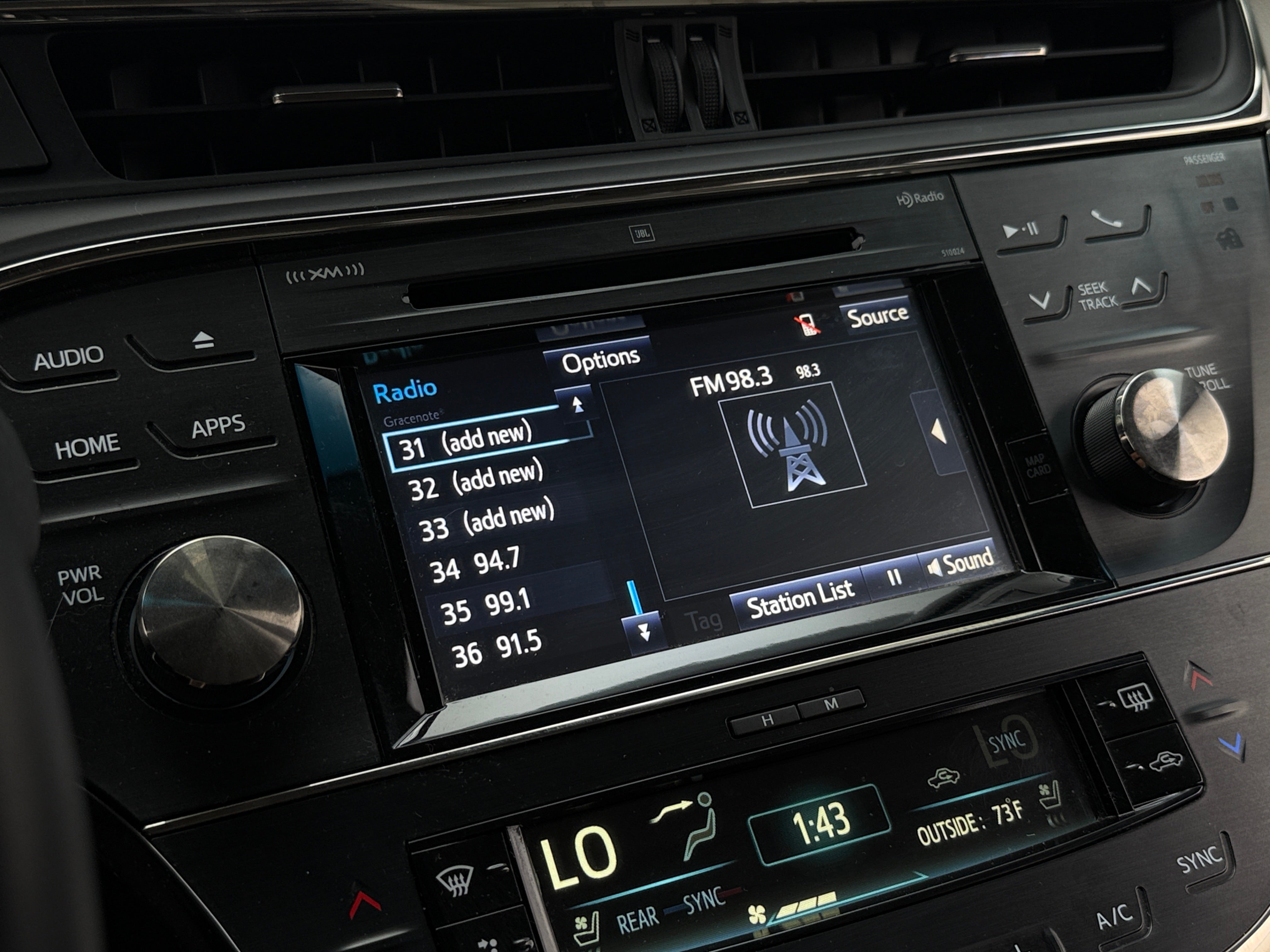 2015 Toyota Avalon Limited 3