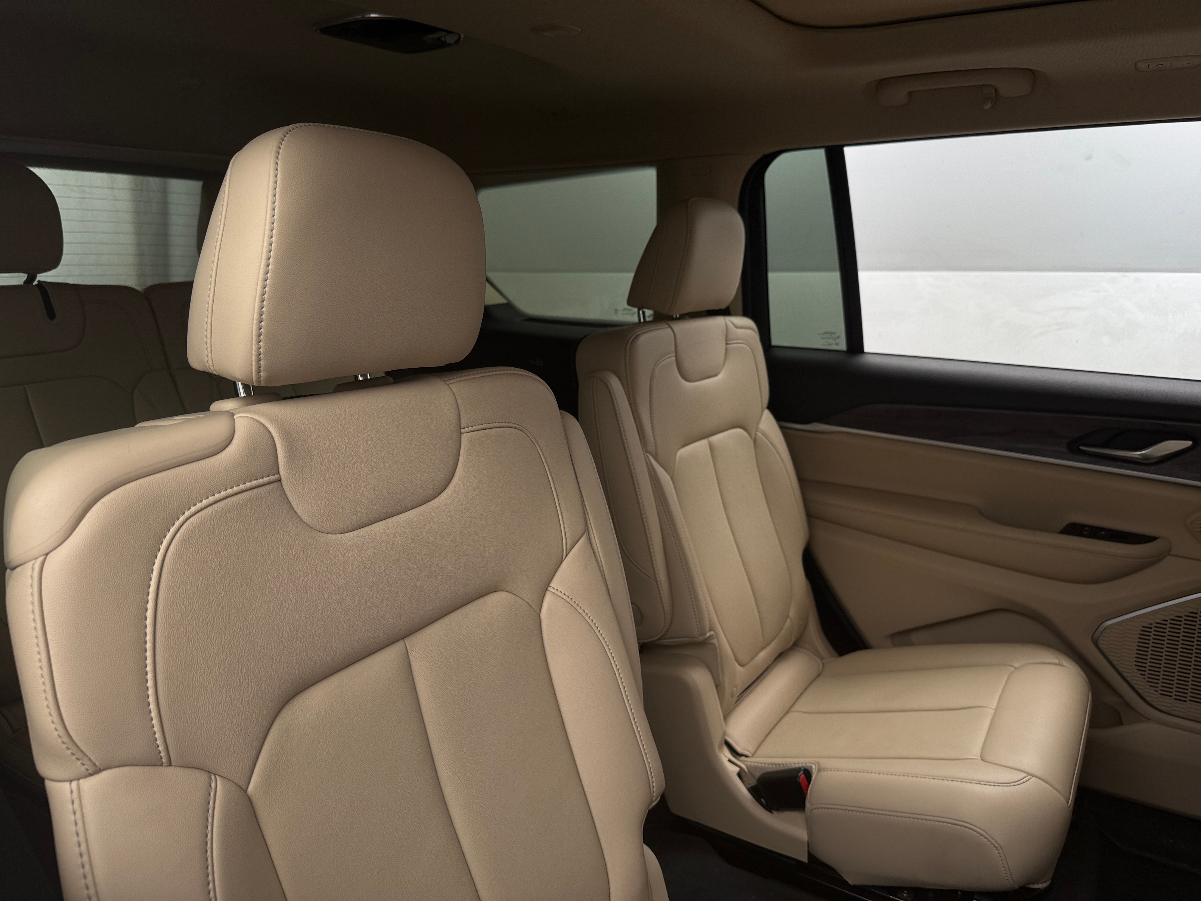 2022 Jeep Grand Cherokee L Limited Edition 5