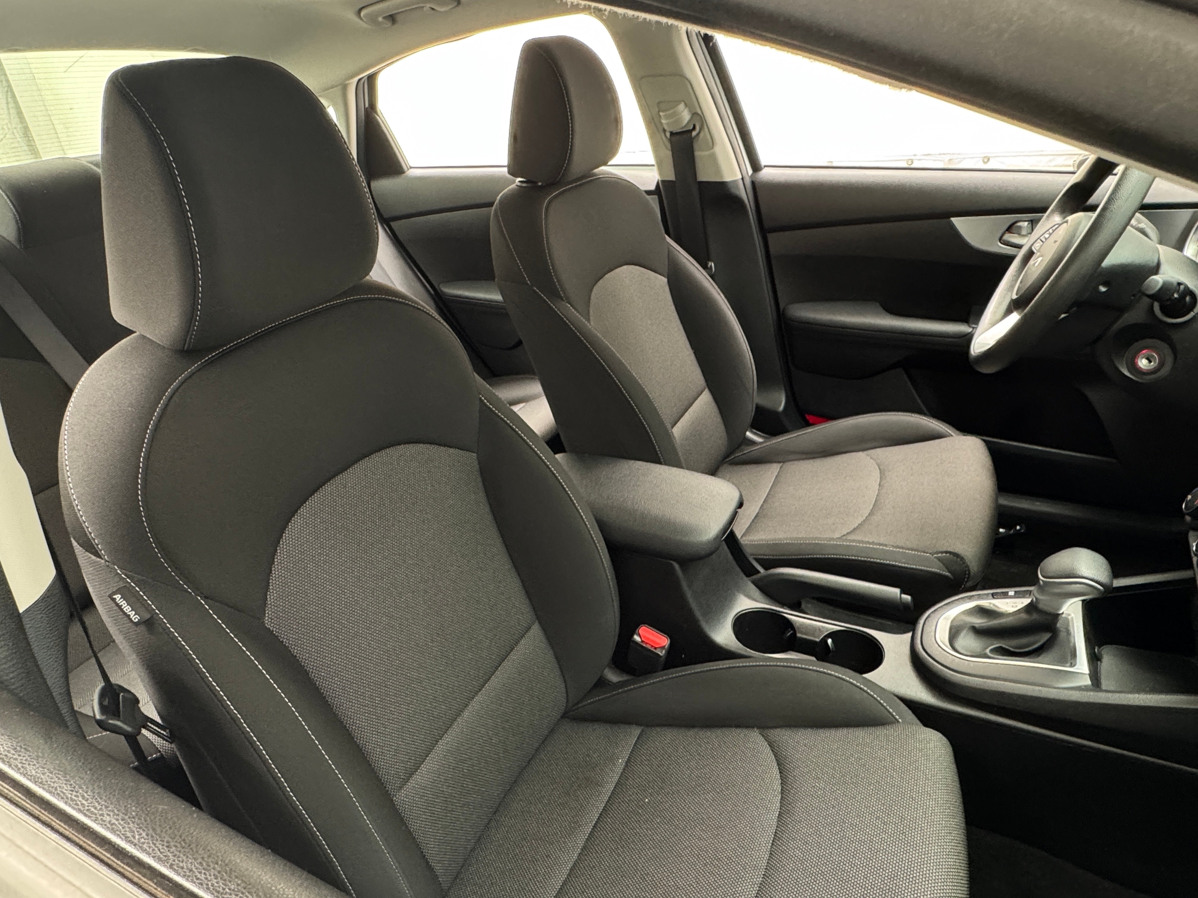 2023 Kia Forte LXS 2