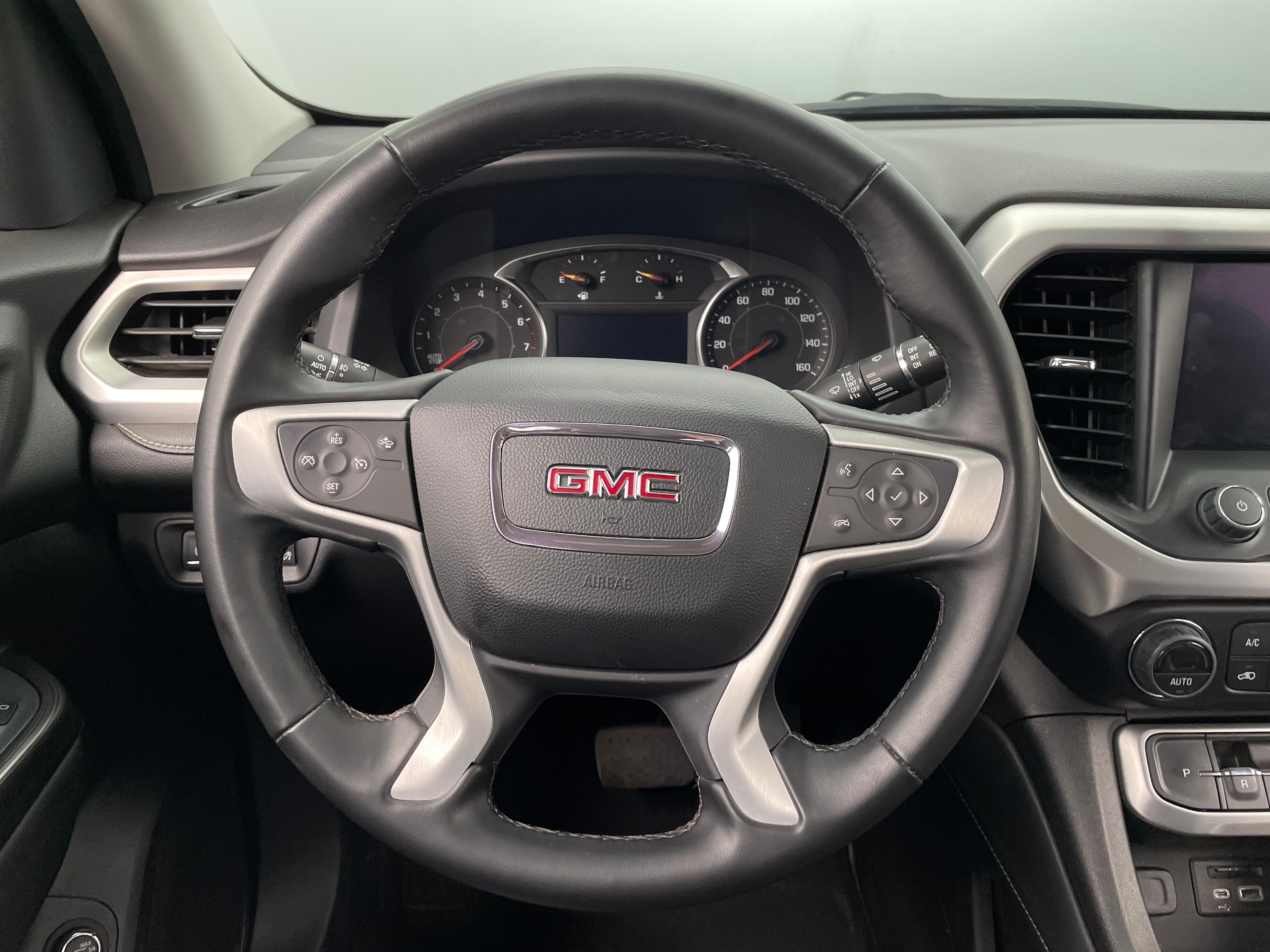 2023 GMC Acadia SLT 5