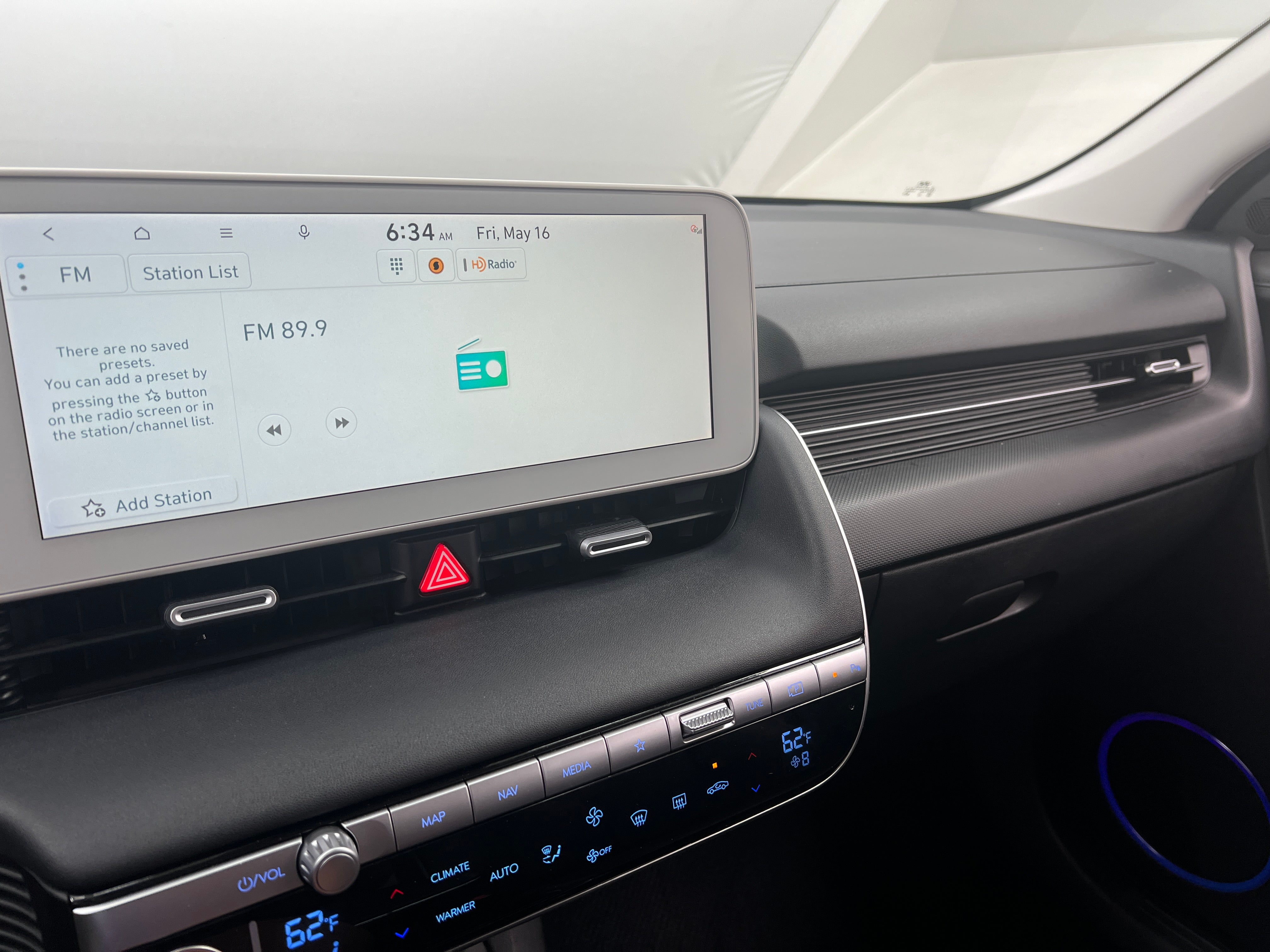 2022 Hyundai Ioniq 5 SEL 3