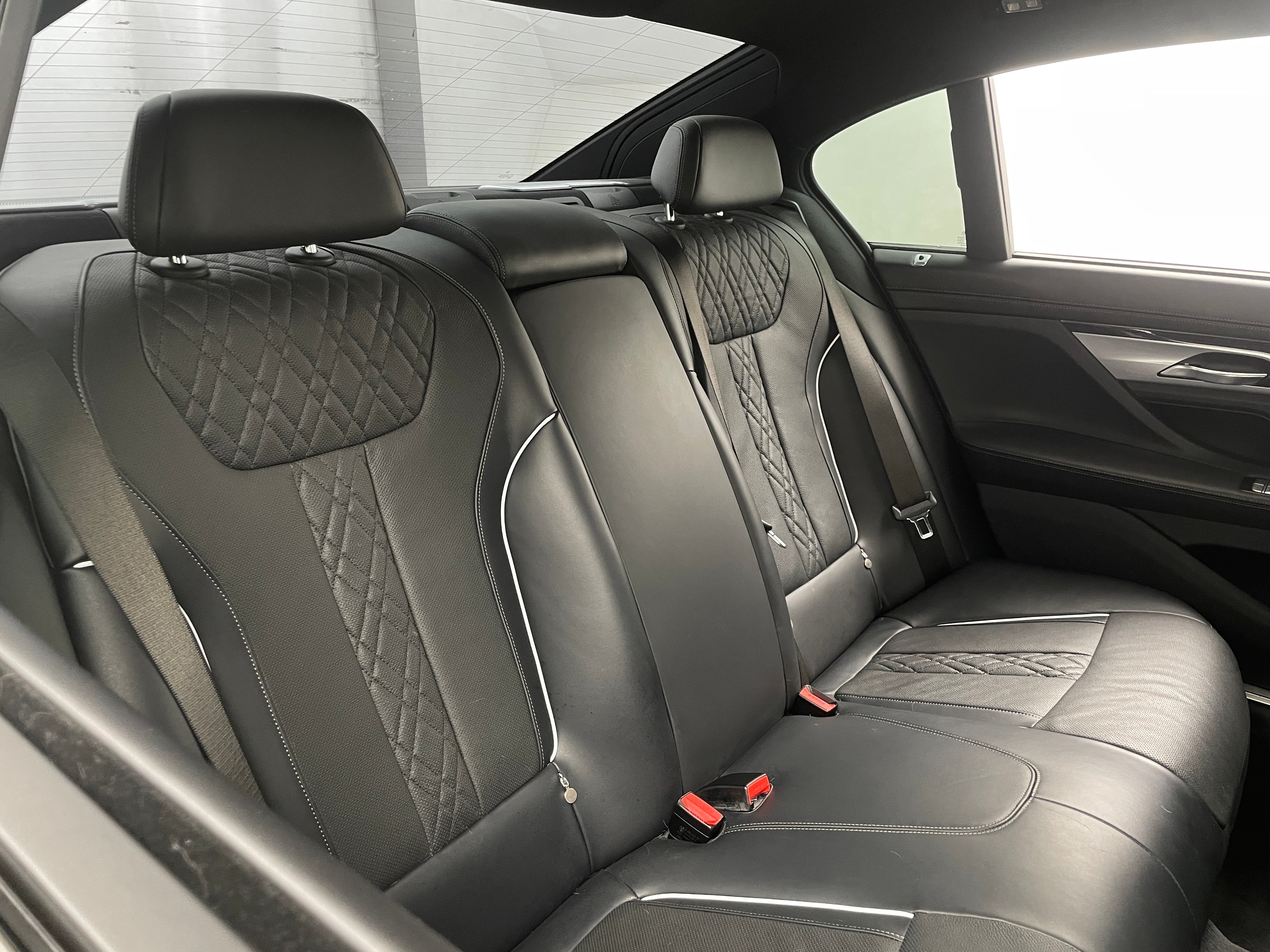 2018 BMW 7 Series 750i 5