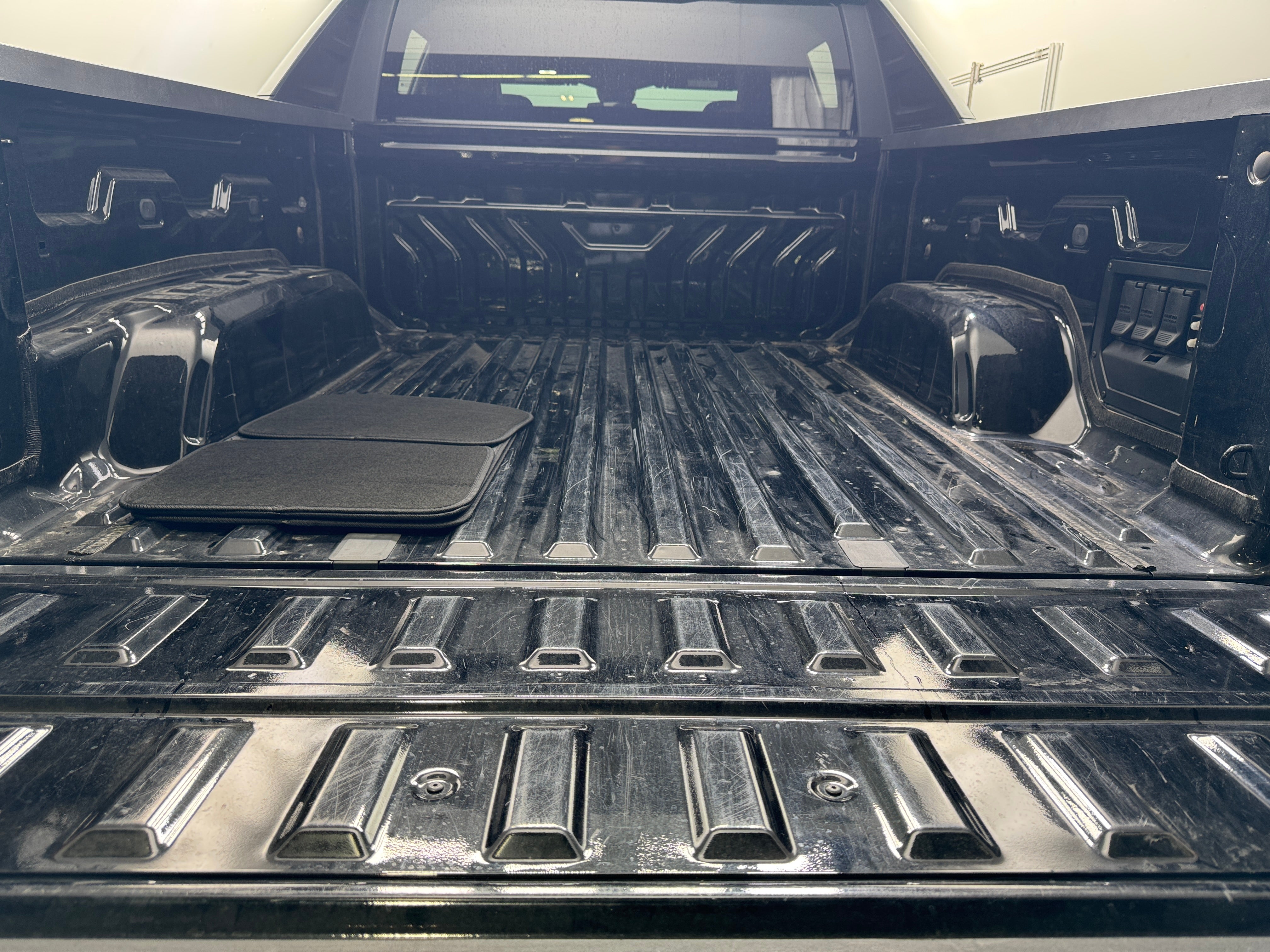 2024 Chevrolet Silverado EV Work Truck 7