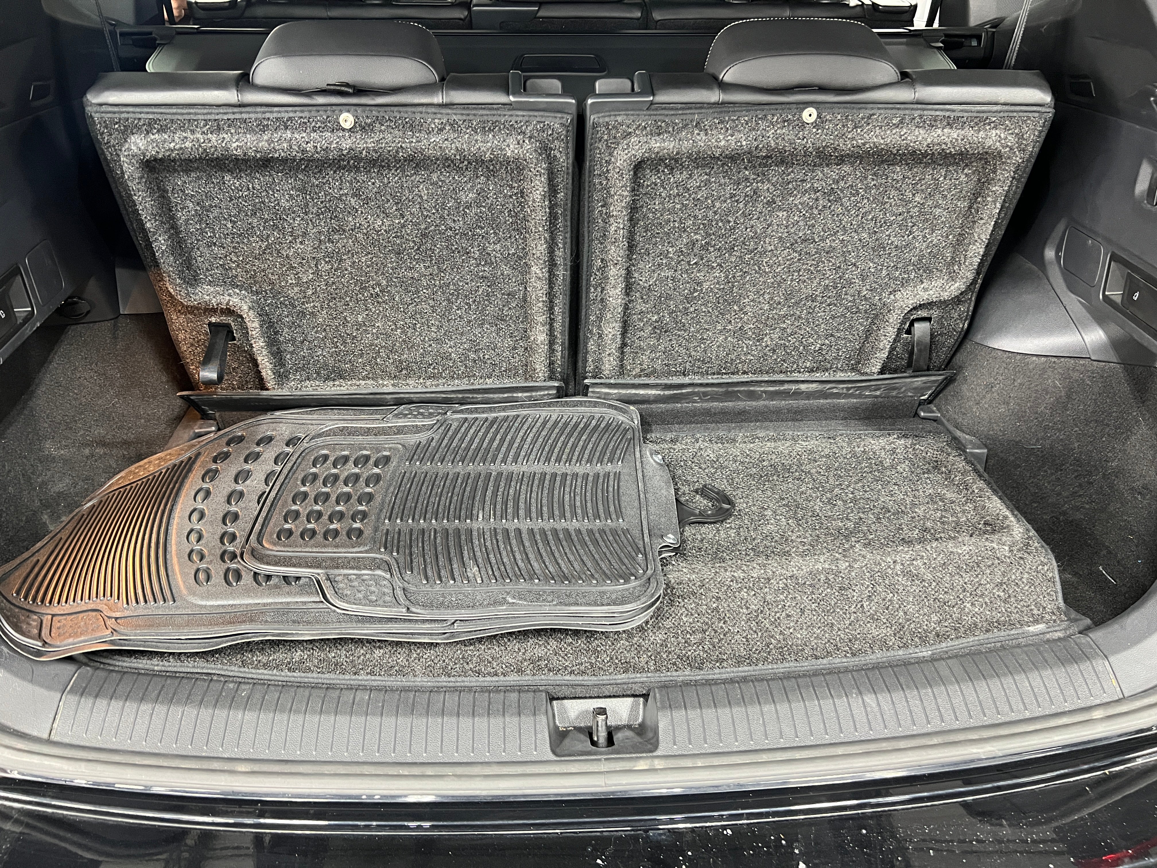2021 Volkswagen Tiguan SE R-Line Black 6