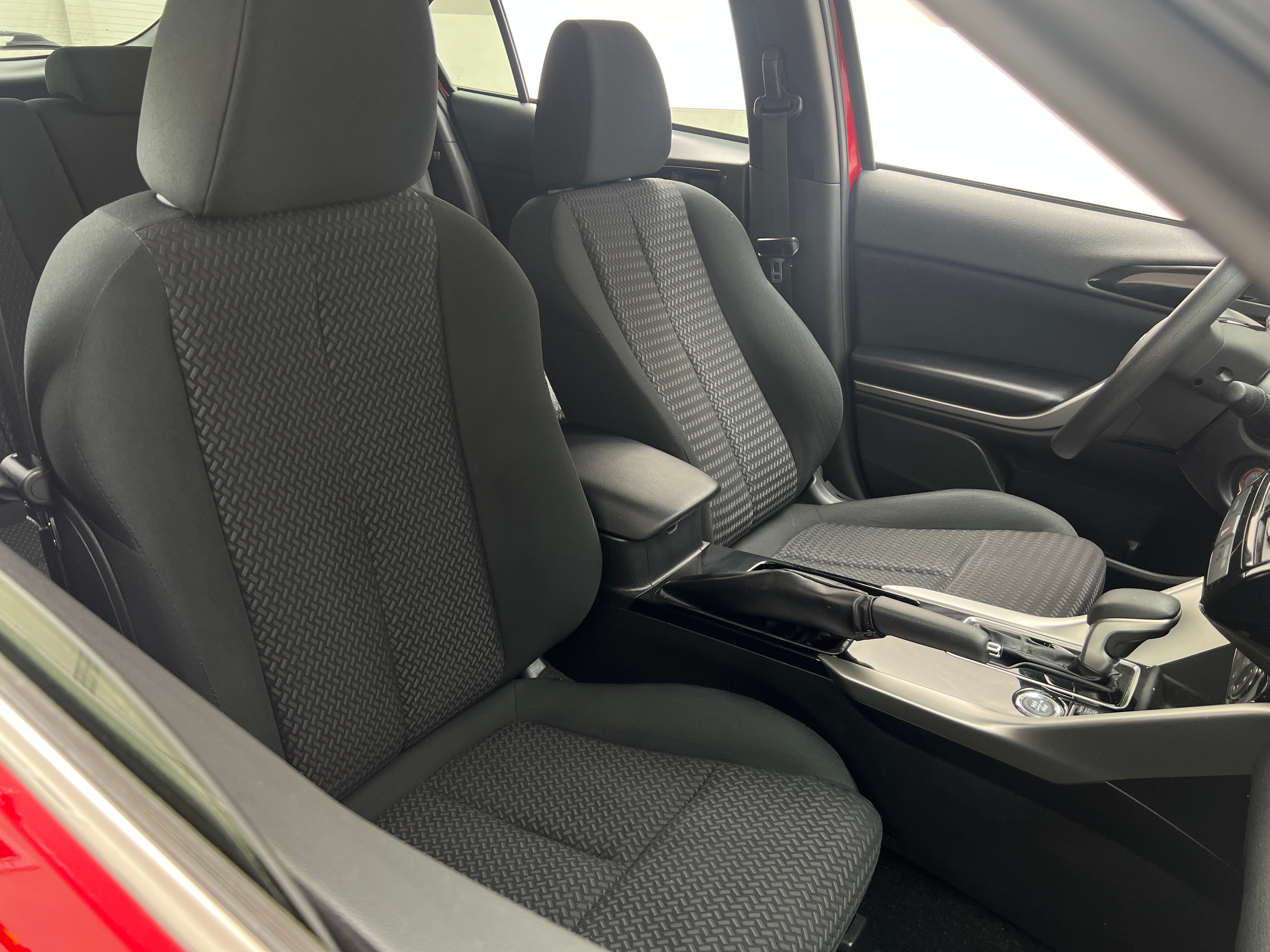 2022 Mitsubishi Eclipse Cross LE 2