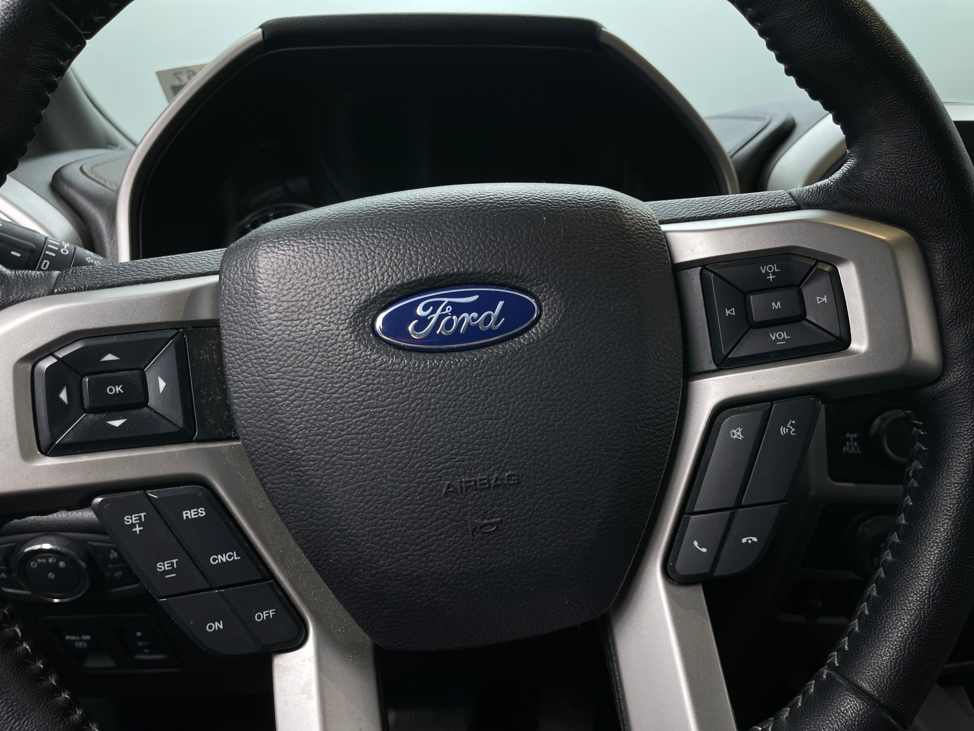 2020 Ford Econoline E-150 4