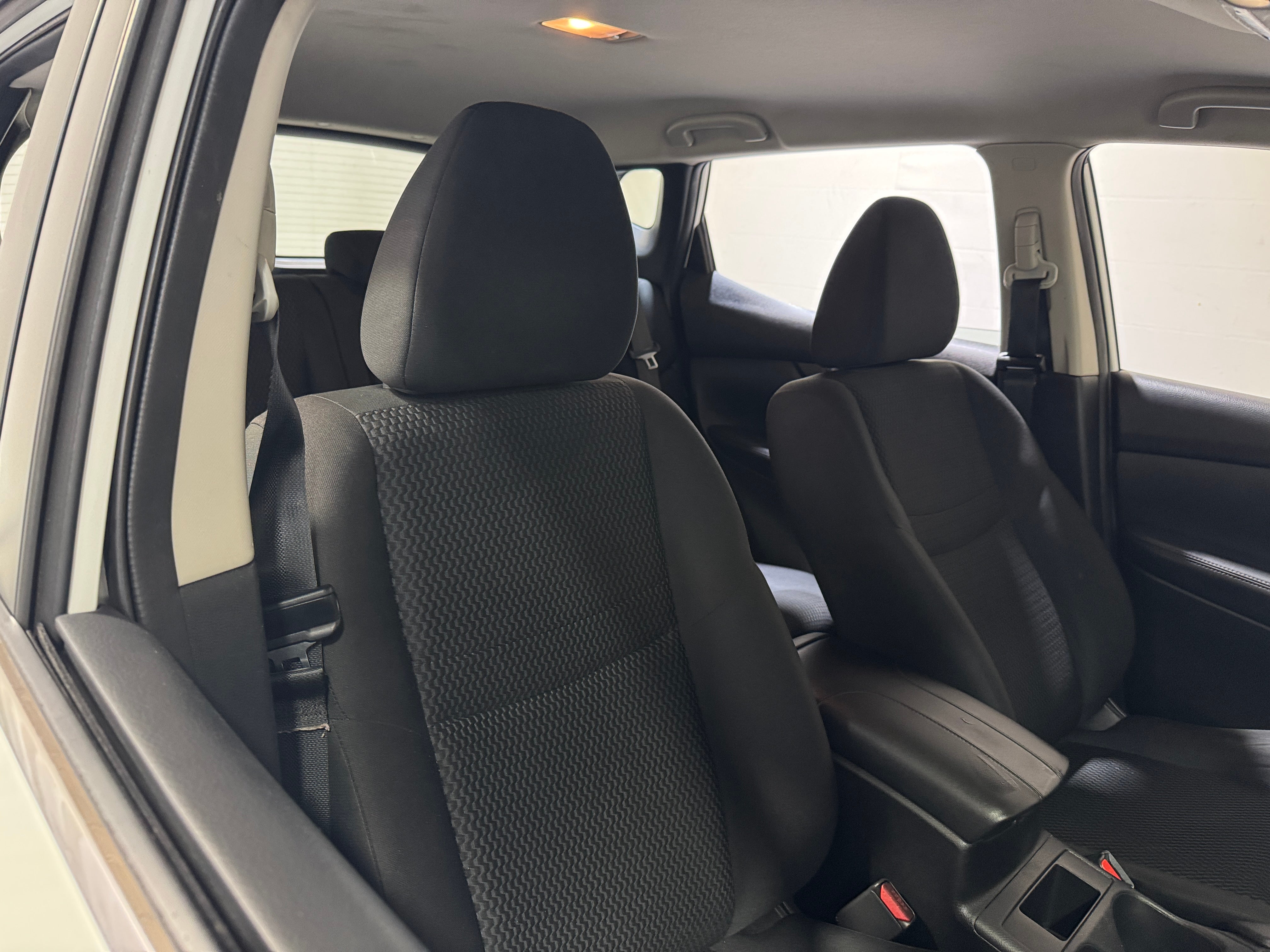2021 Nissan Rogue Sport S 2
