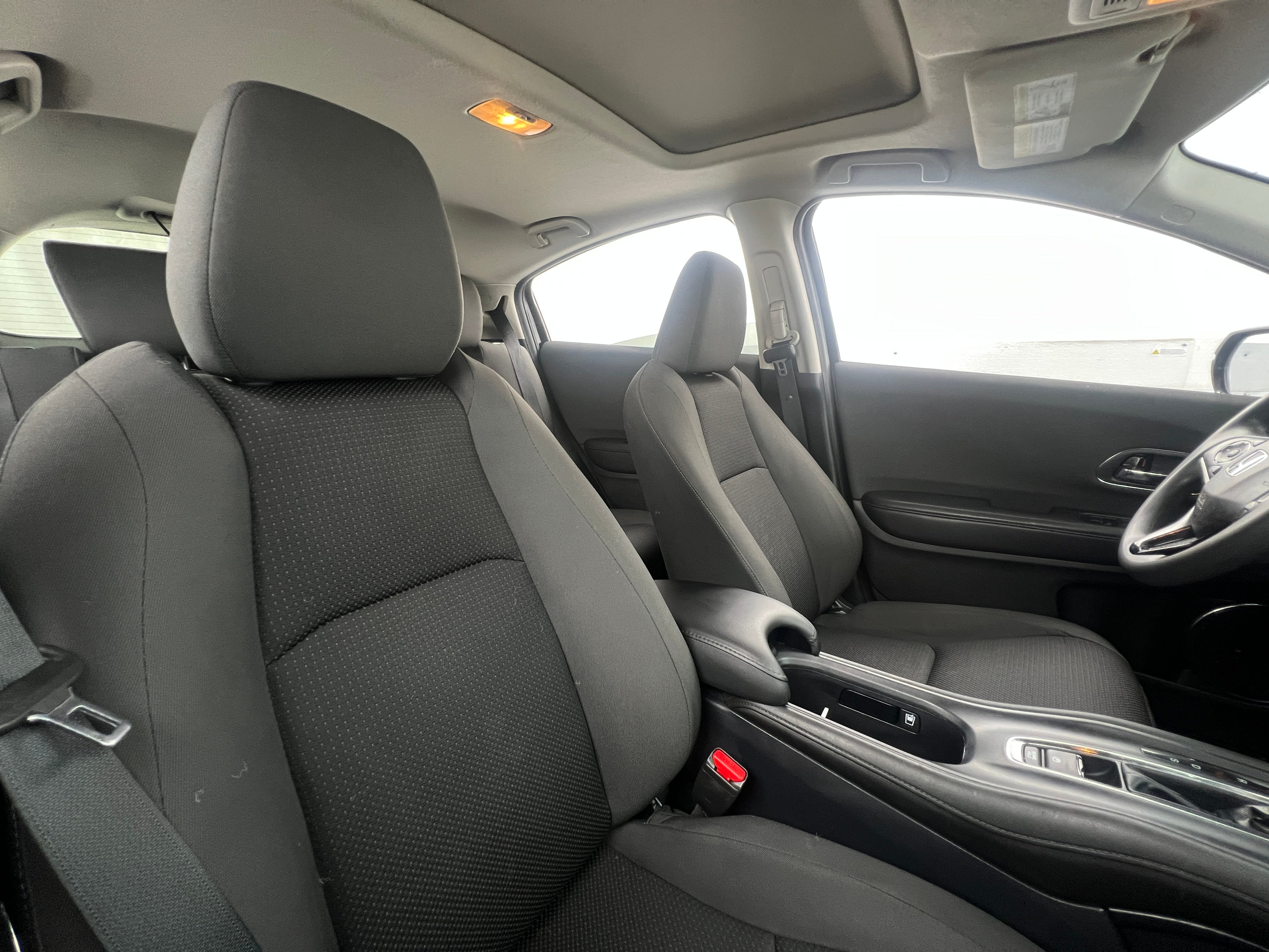 2022 Honda HR-V EX 2