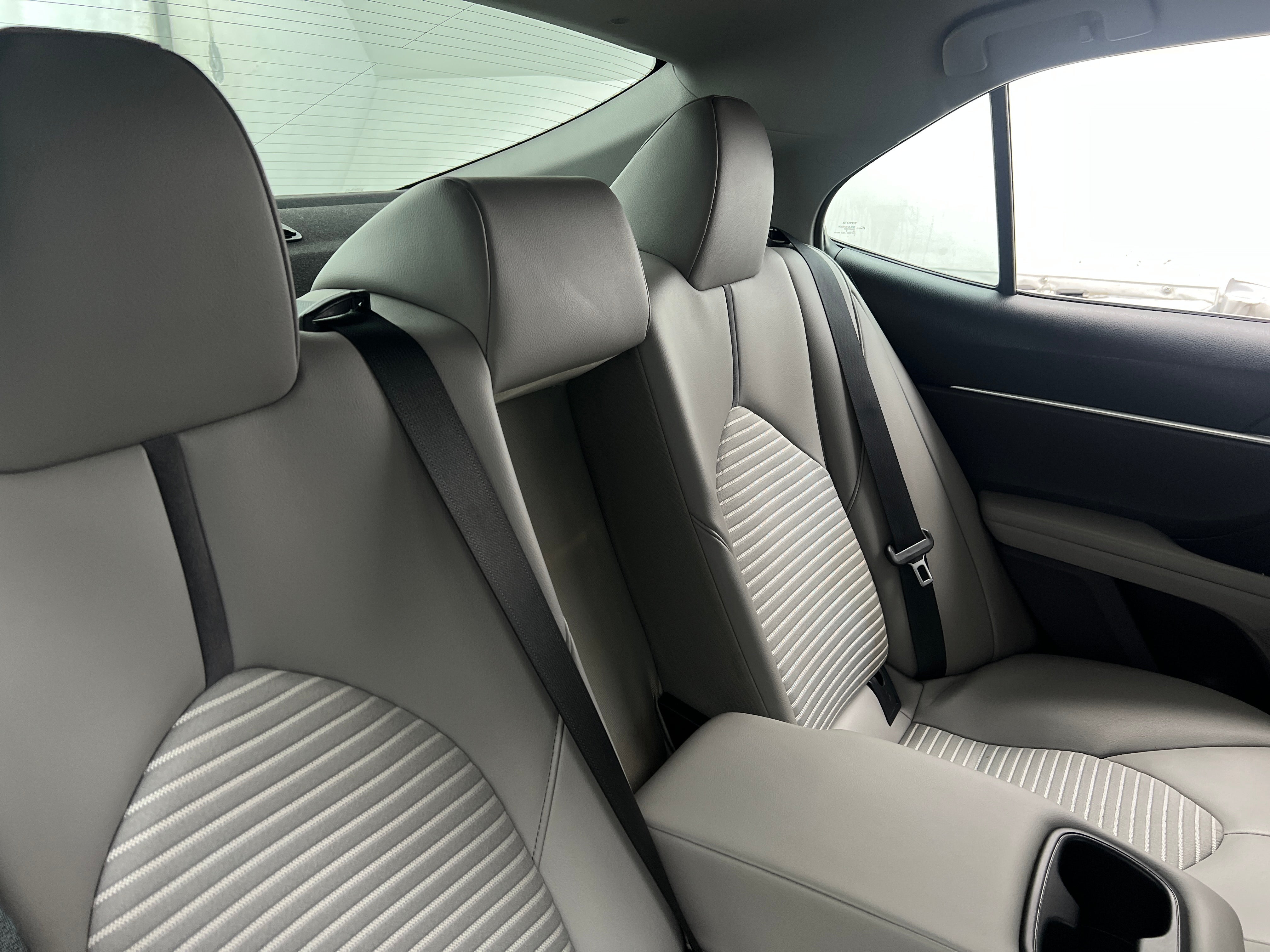 2022 Toyota Camry SE 6