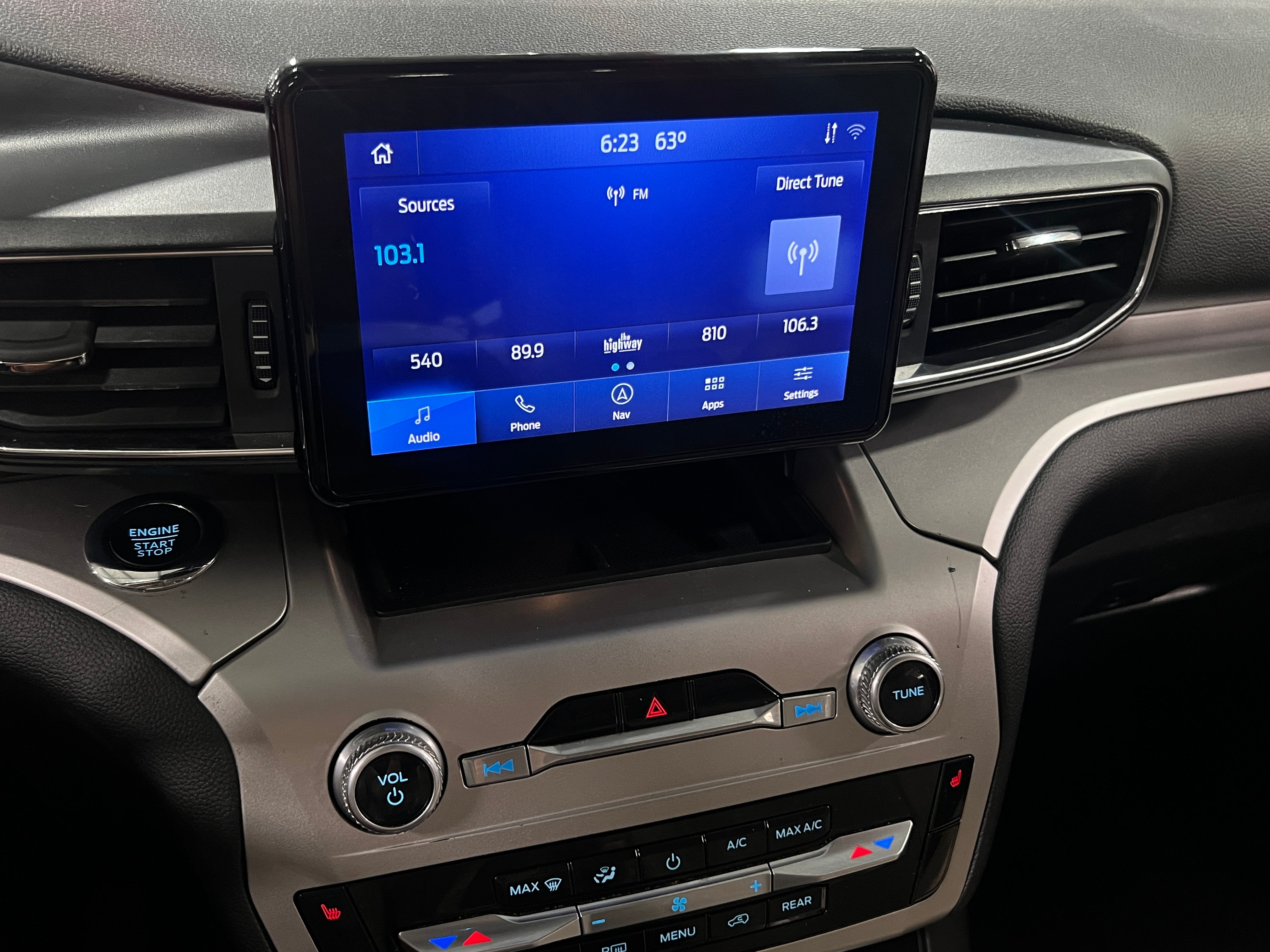 2022 Ford Explorer XLT 3