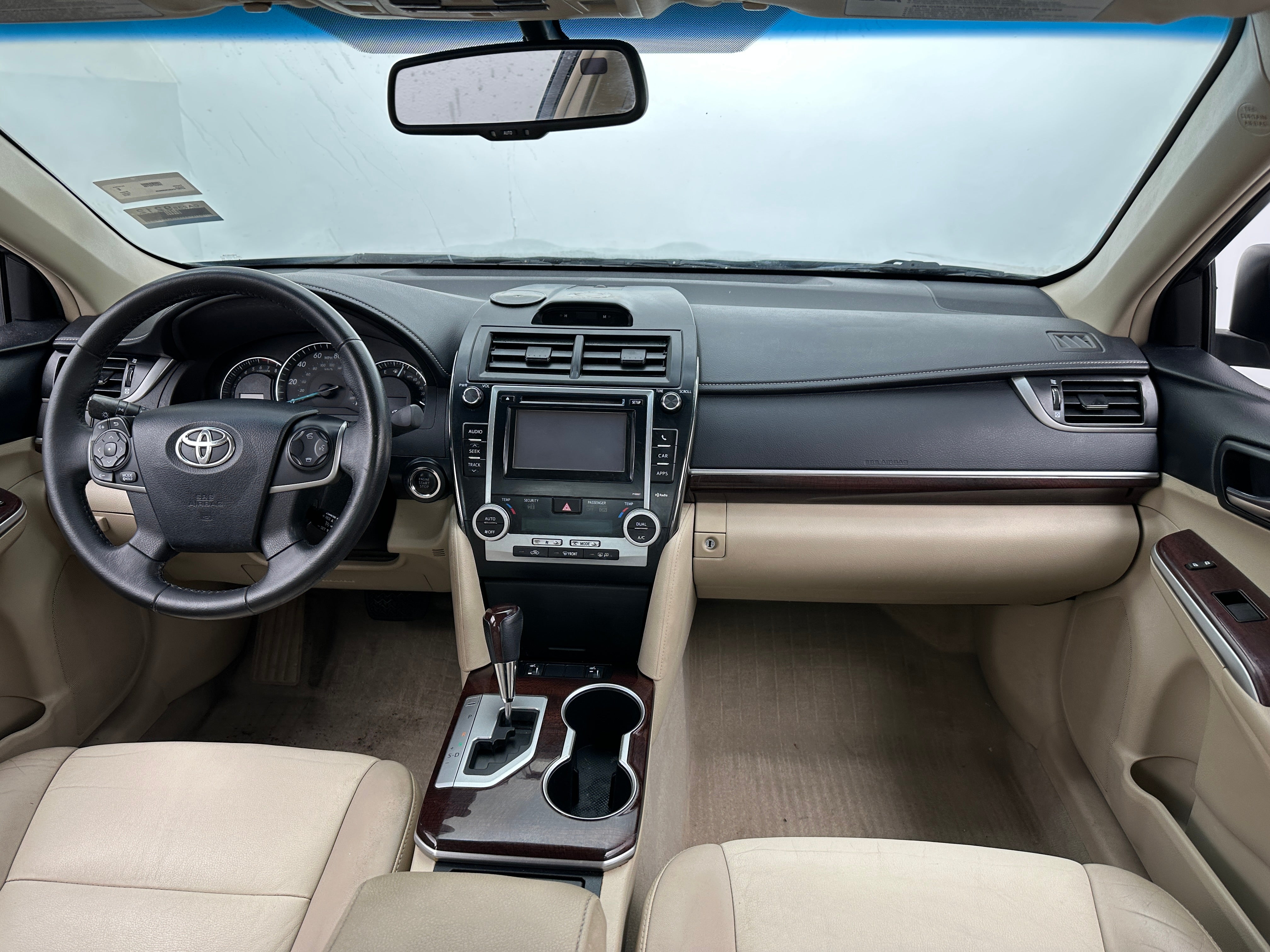 2012 Toyota Camry XLE 2