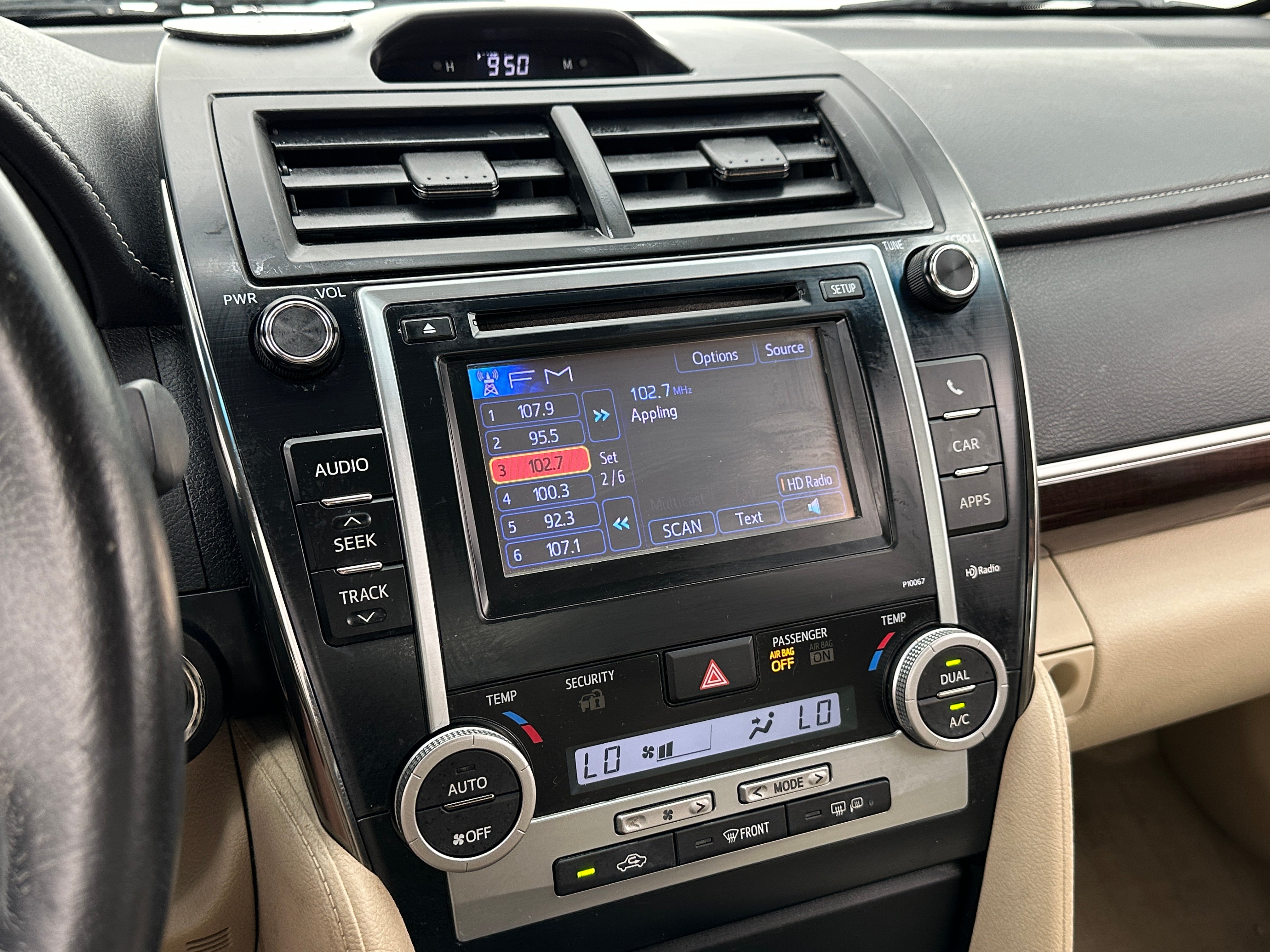 2012 Toyota Camry XLE 3