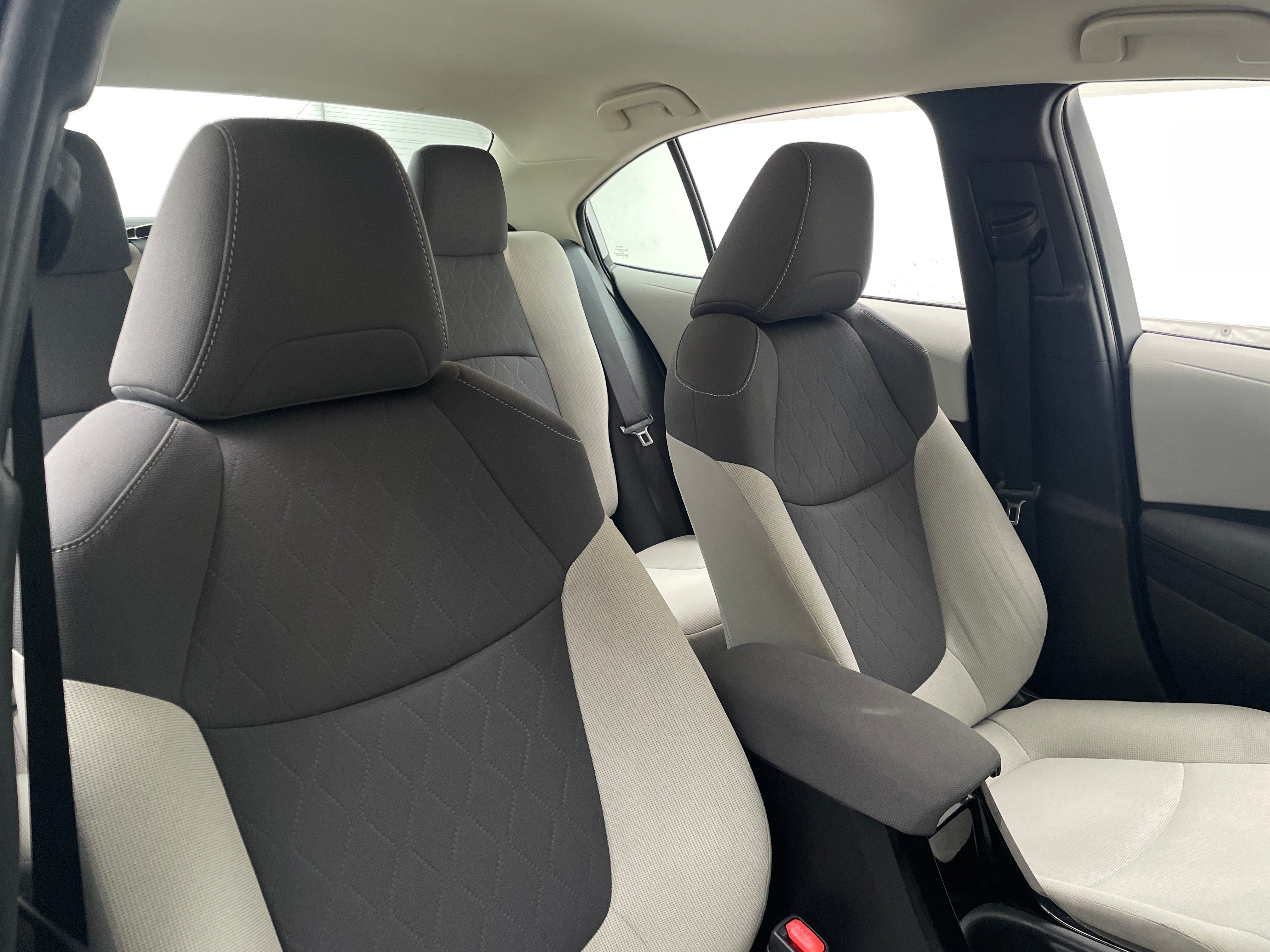 2020 Toyota Corolla LE 2