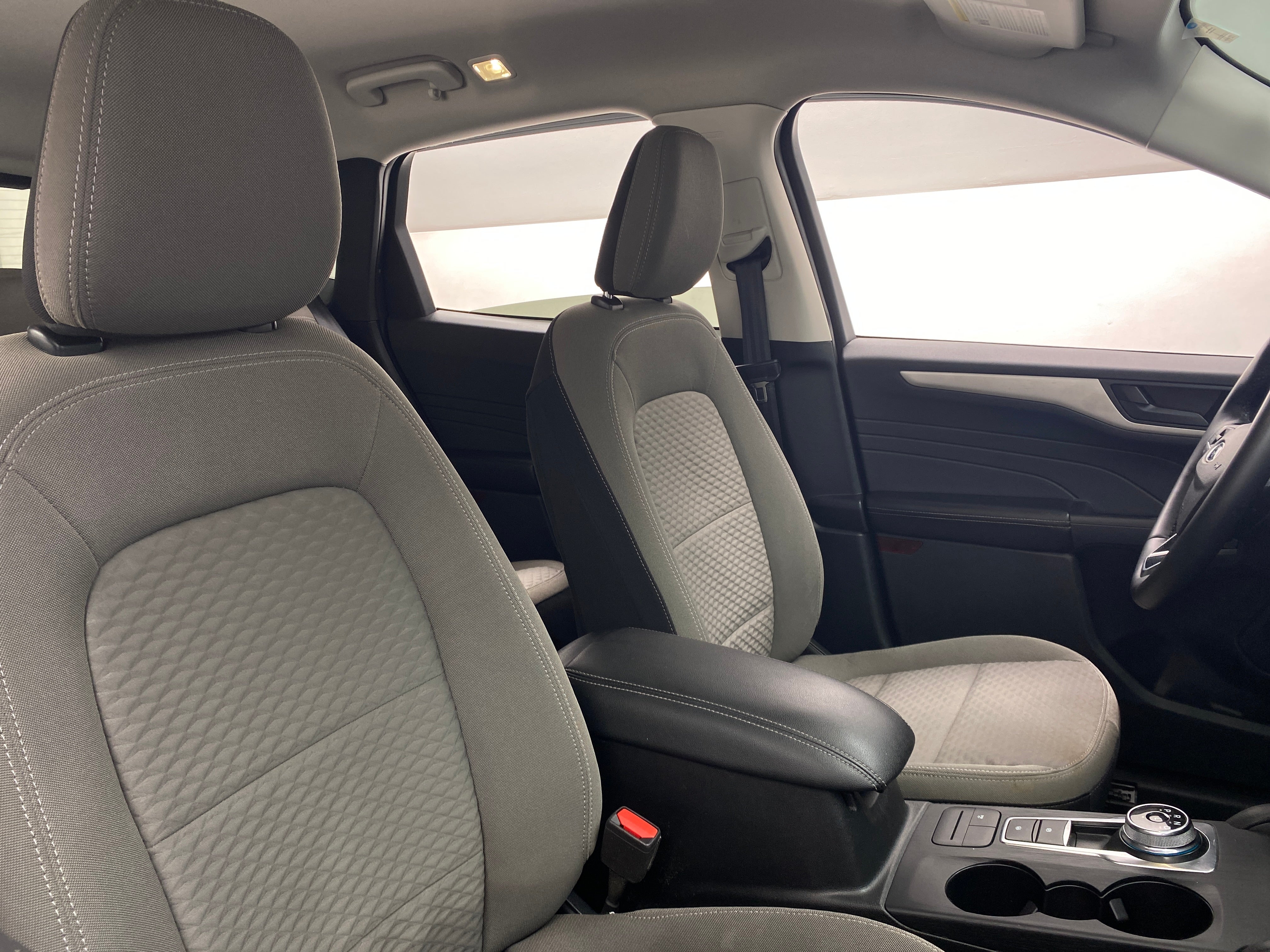 2022 Ford Escape SE Sport Hybrid 2