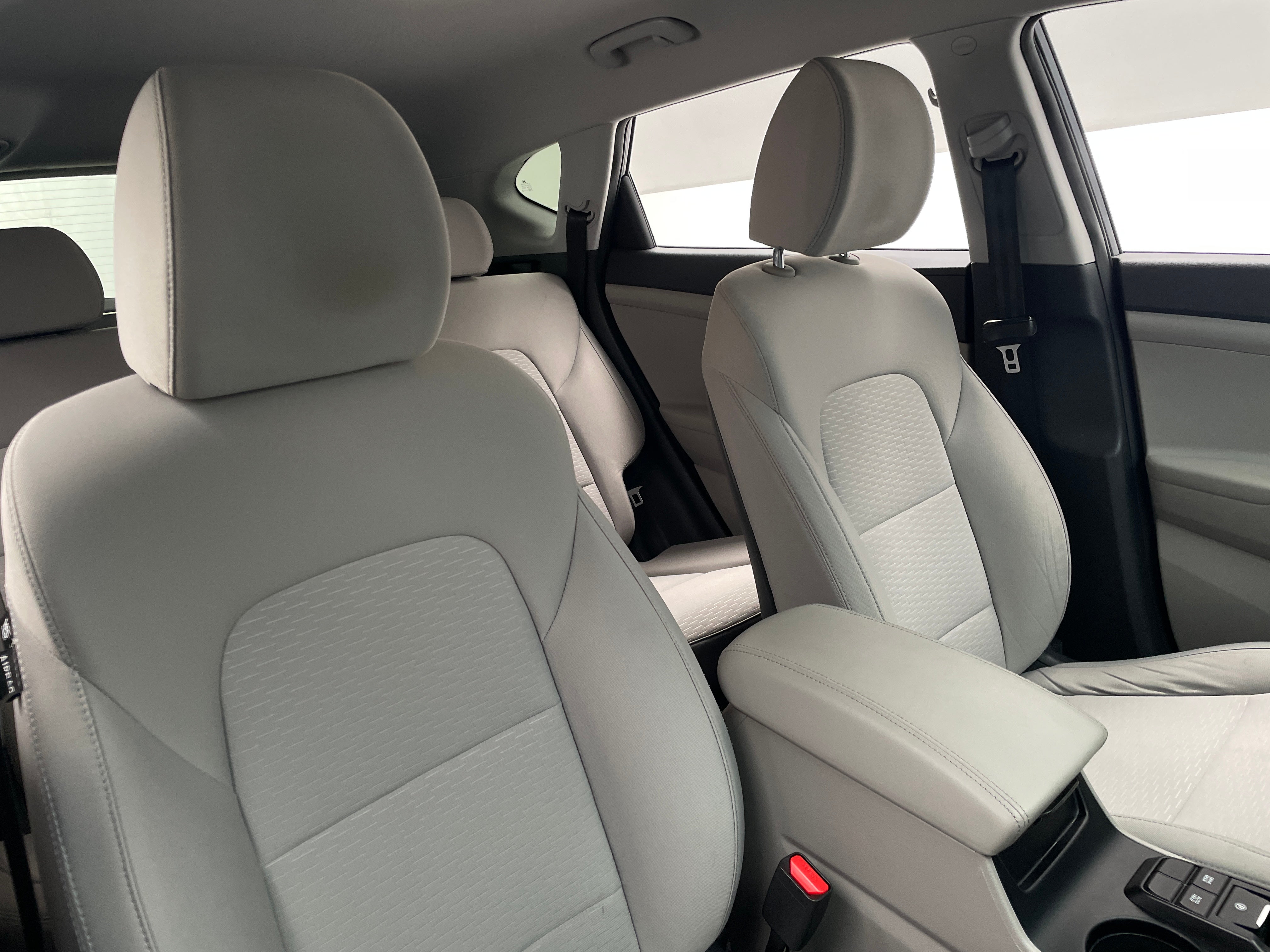 2021 Hyundai Tucson SE 2