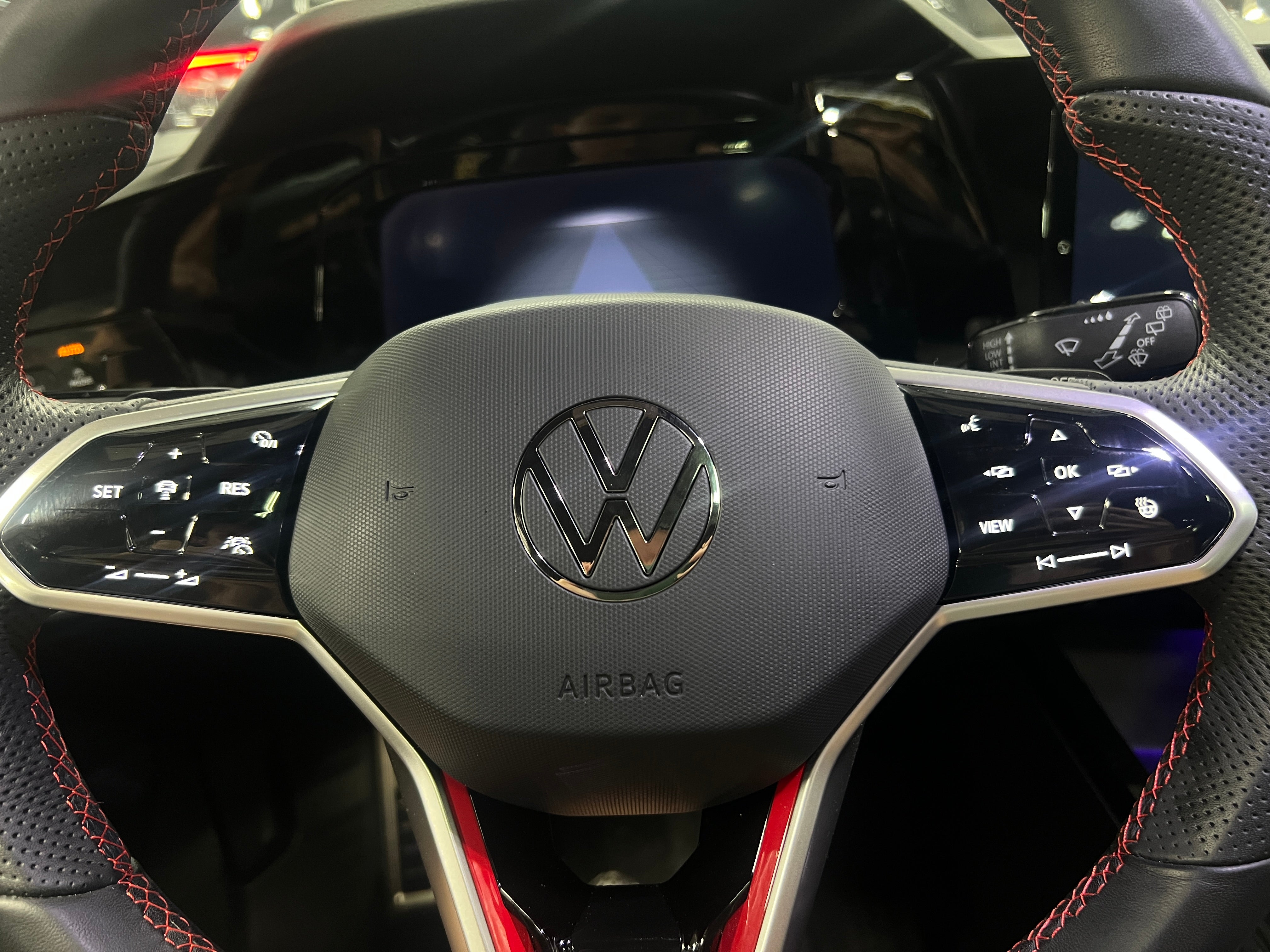 2024 Volkswagen Golf GTI SE 5