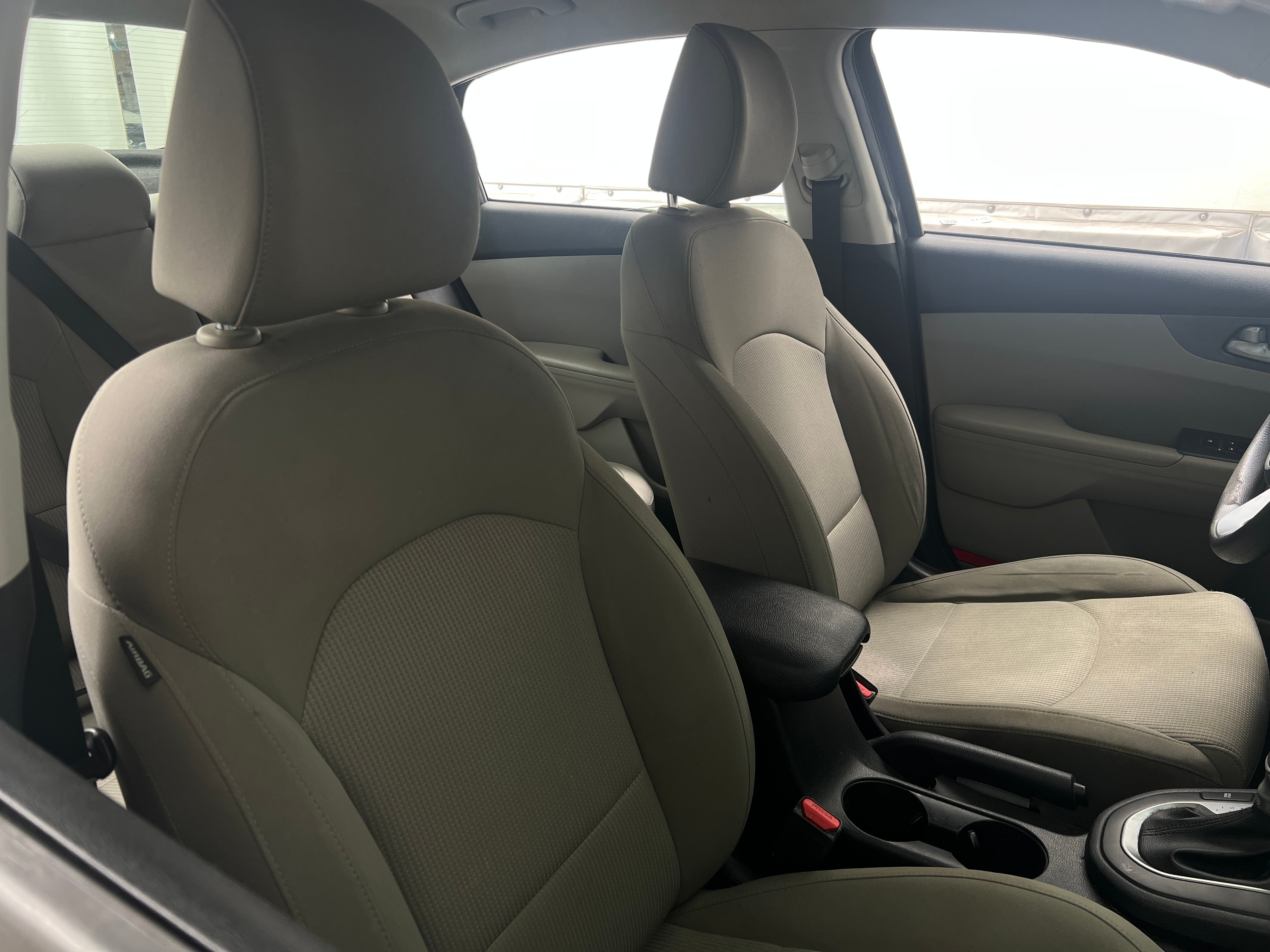 2019 Kia Forte LXS 2
