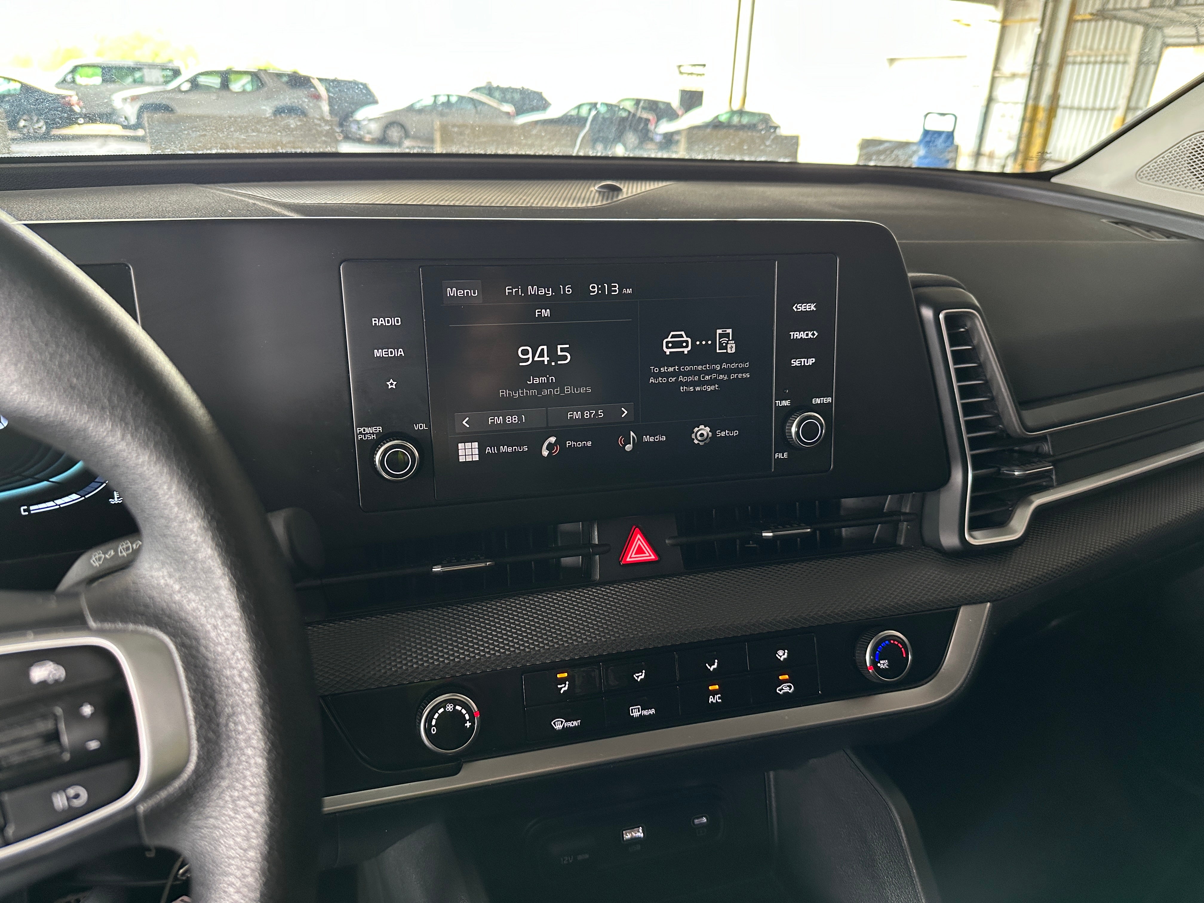 2024 Kia Sportage LX 4