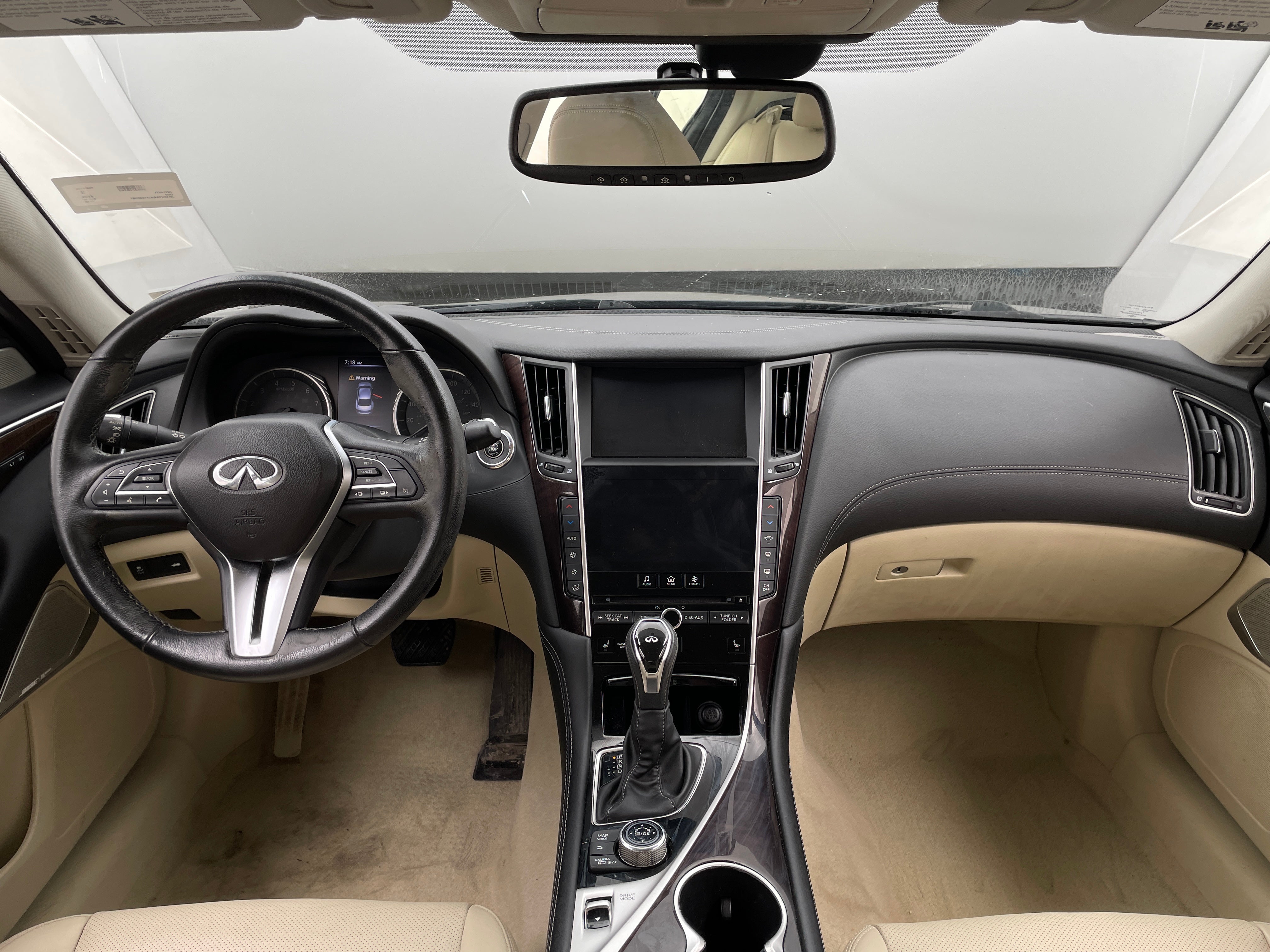 2018 INFINITI Q50 Luxe 2
