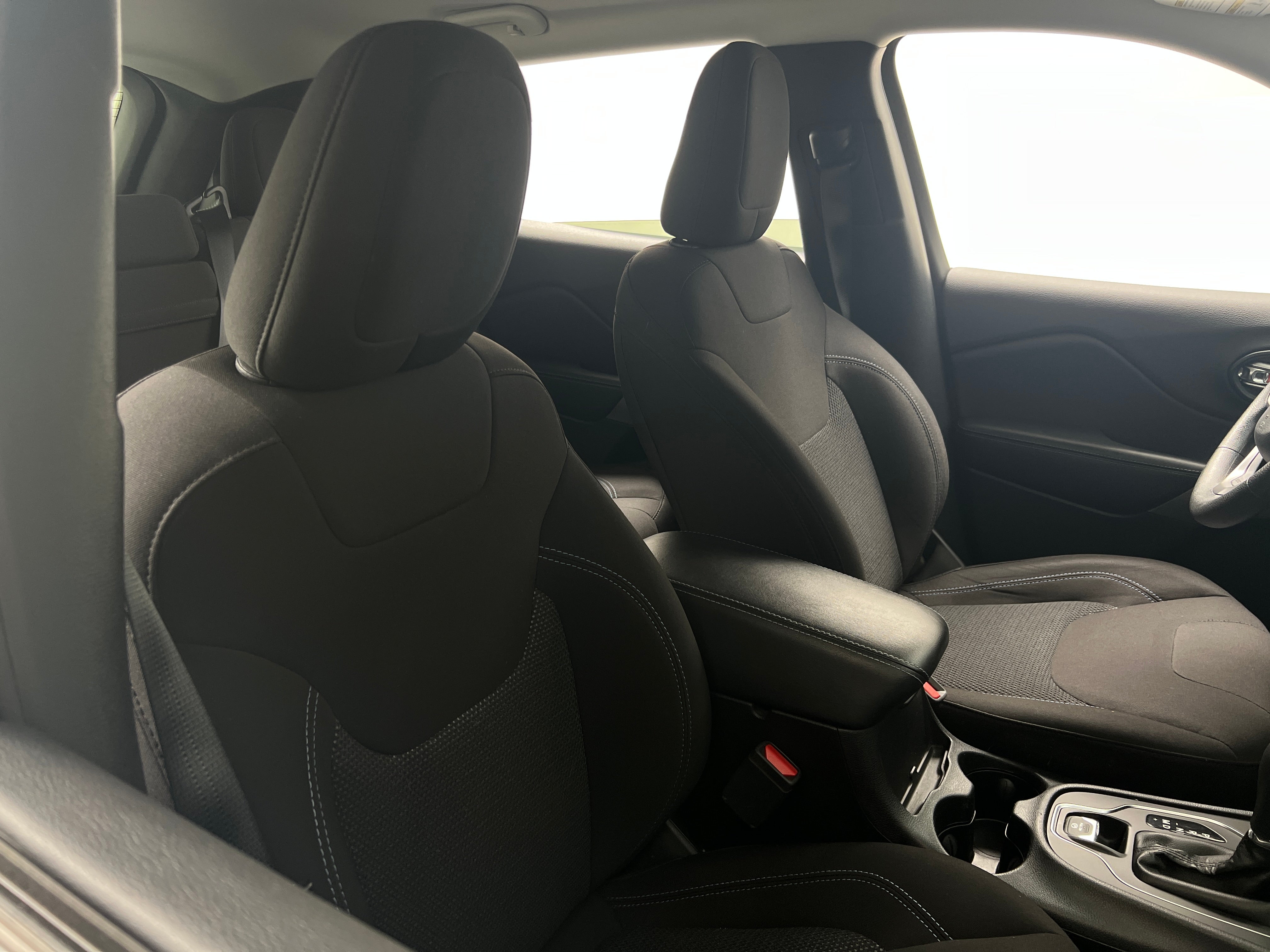 2019 Jeep Cherokee Latitude 2