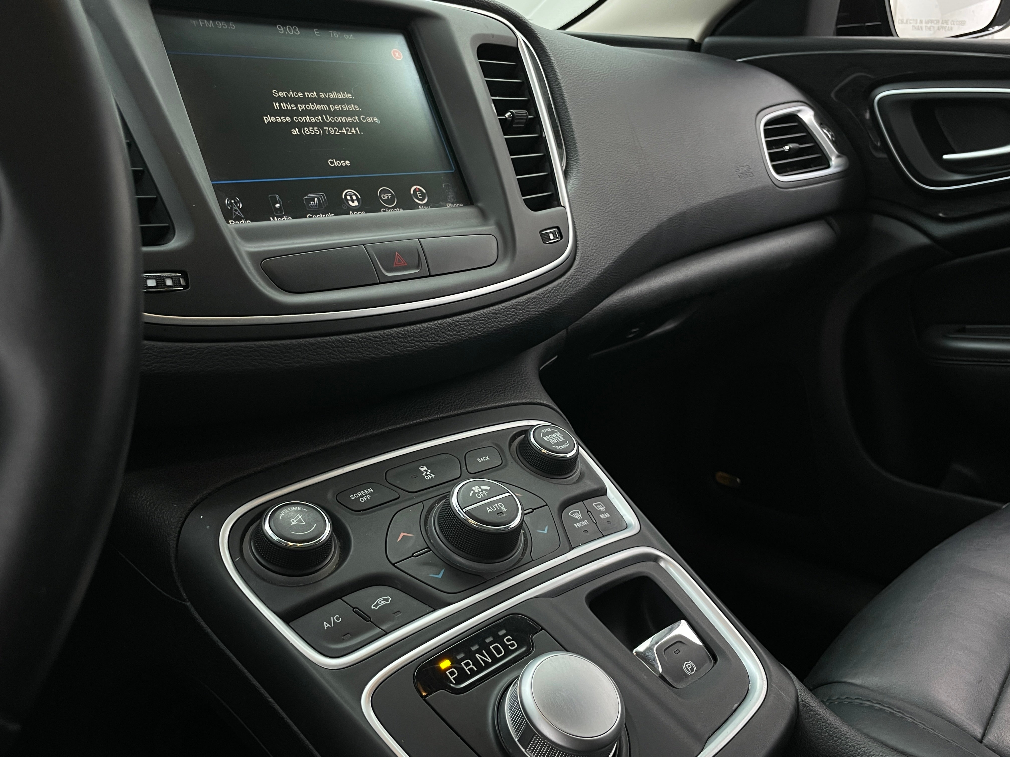 2015 Chrysler 200 C 3