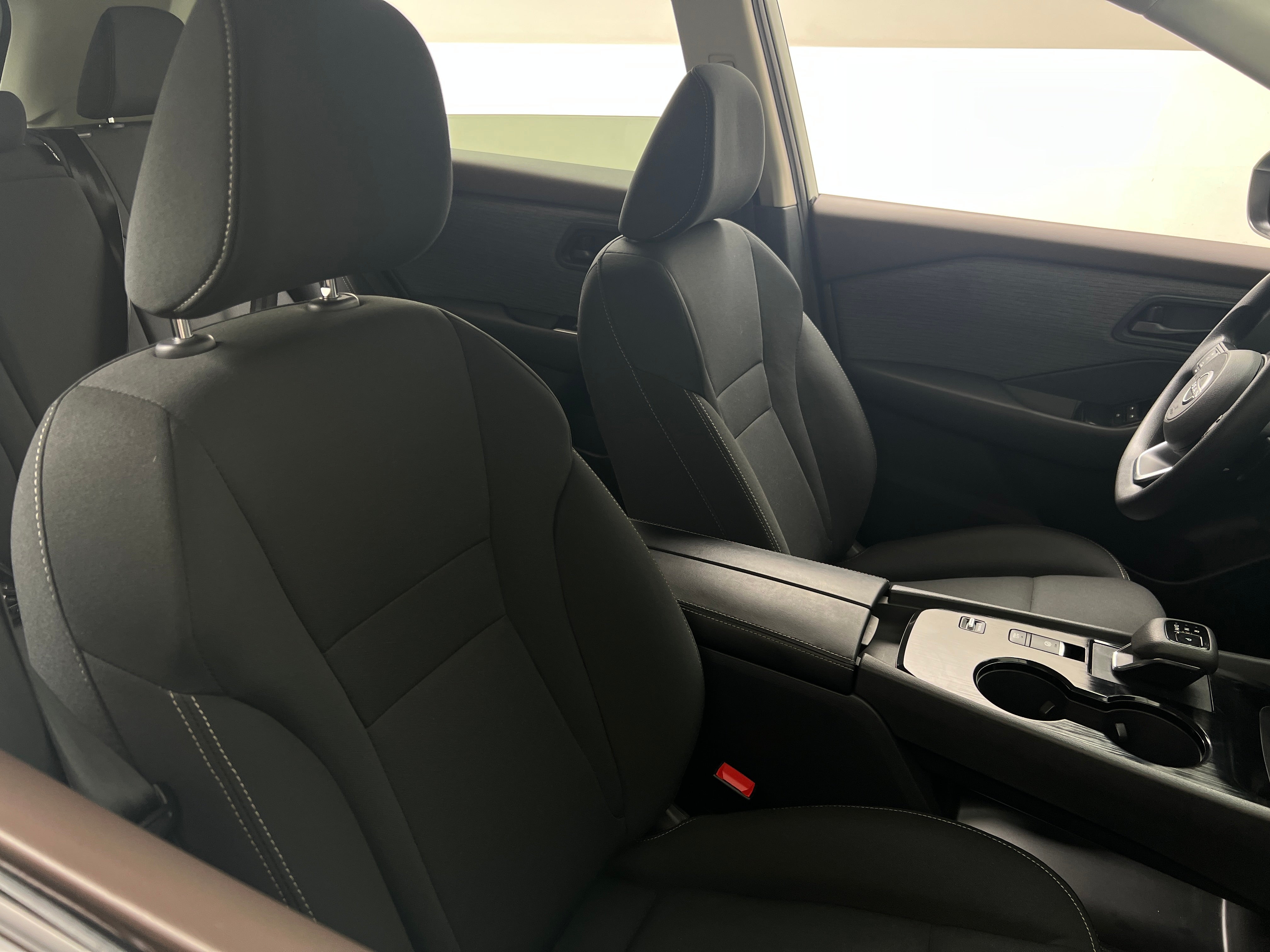 2023 Nissan Rogue S 2