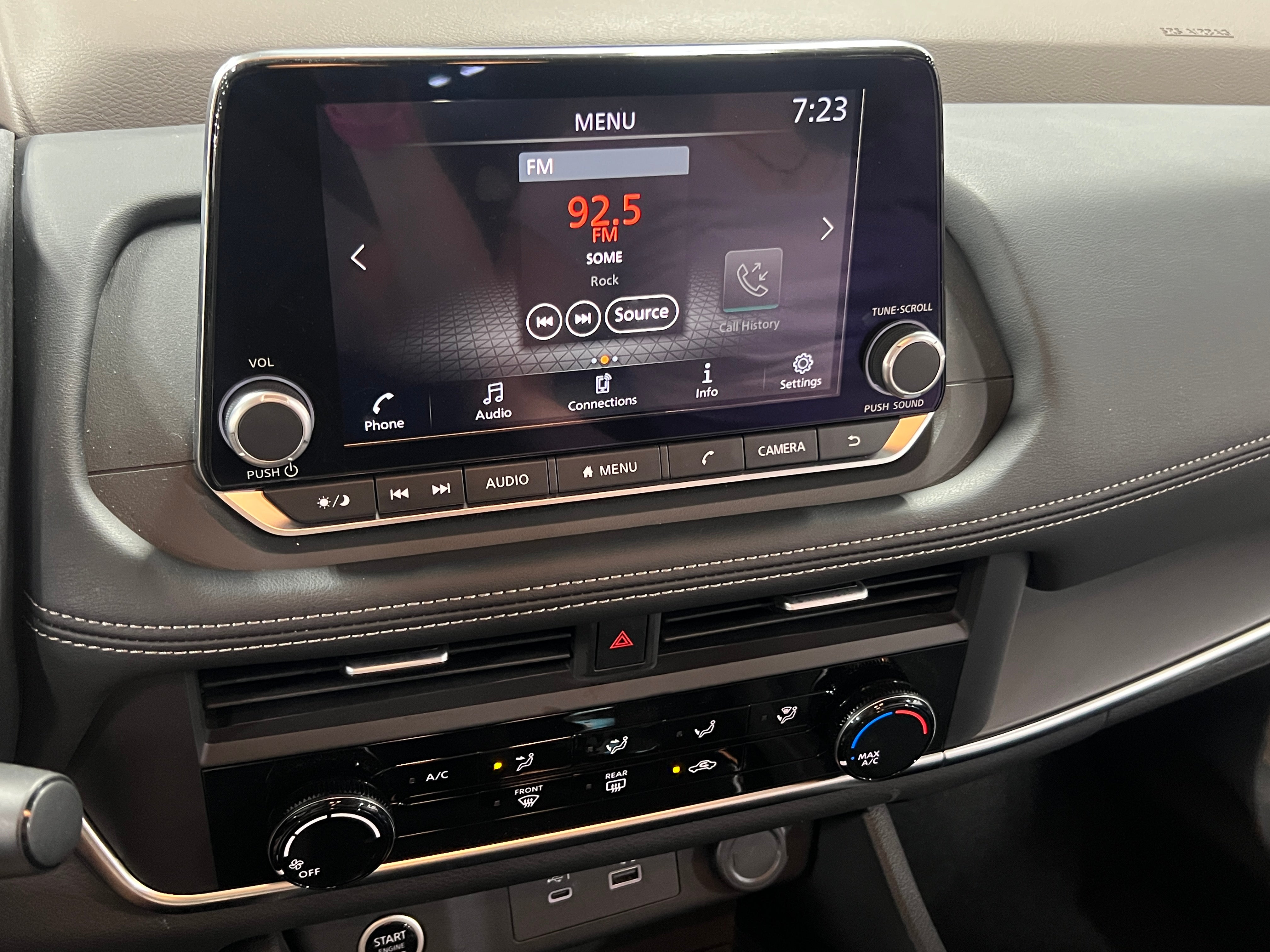 2023 Nissan Rogue S 4
