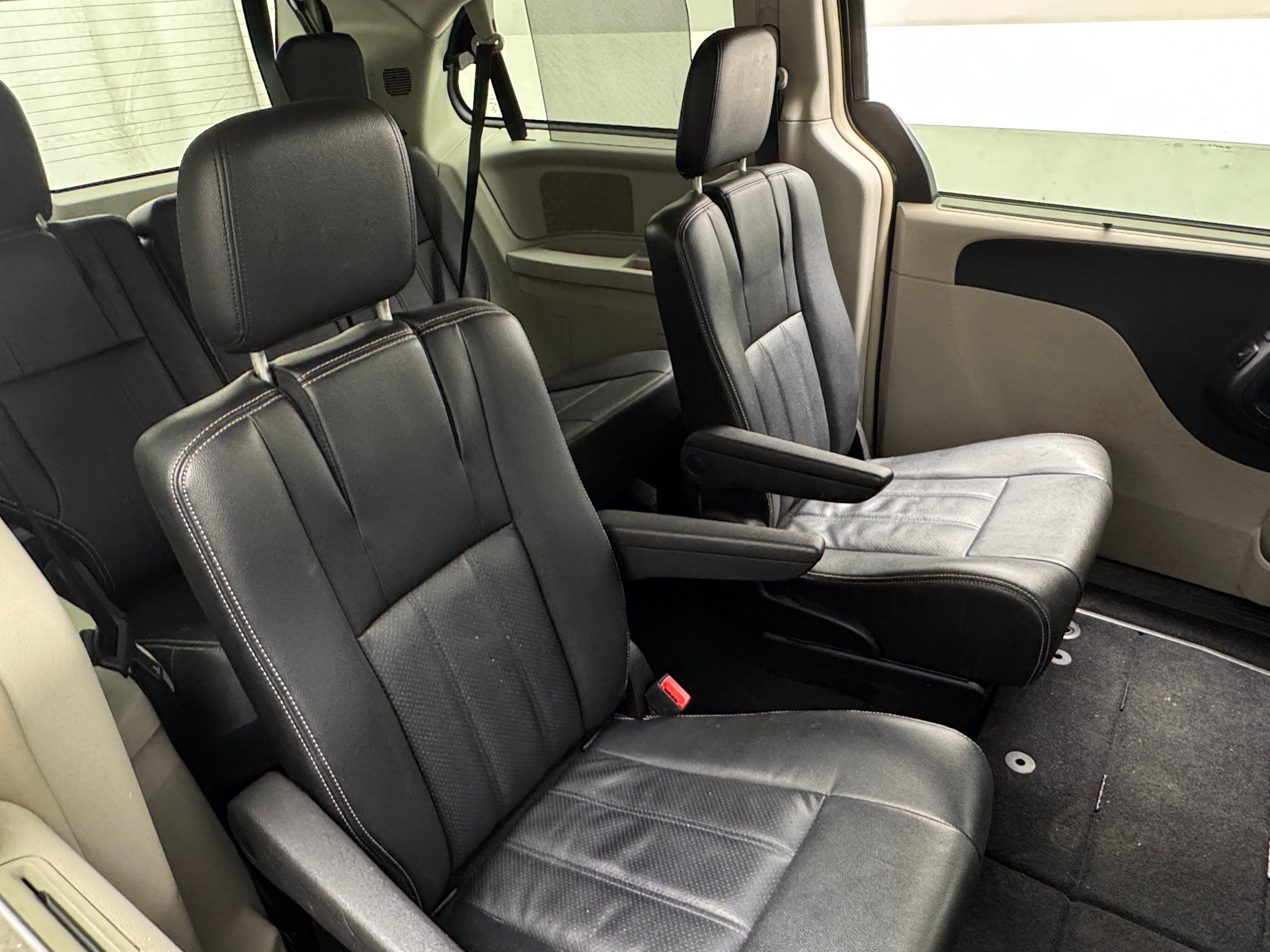 2015 Chrysler Town & Country Touring 5