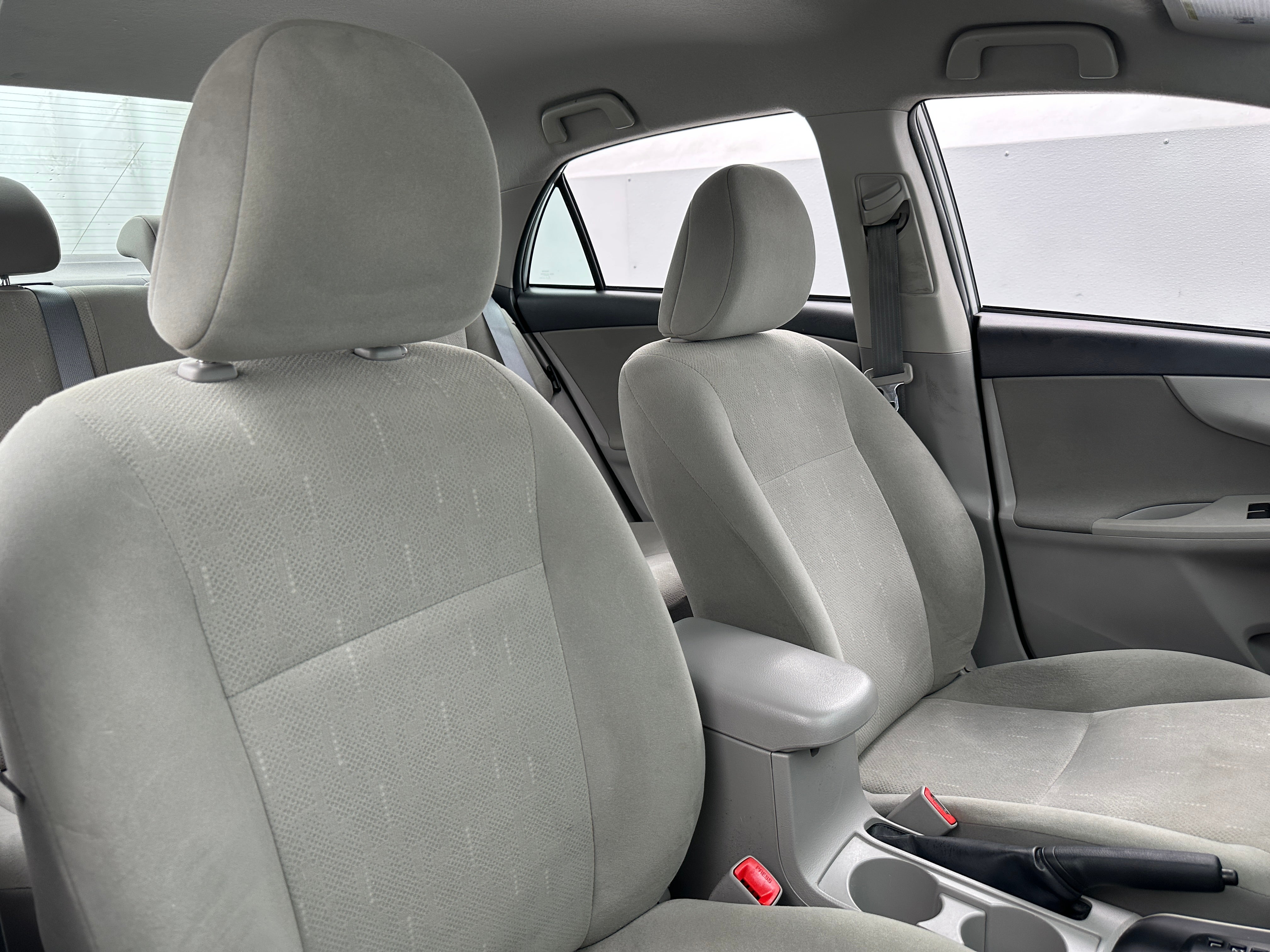 2013 Toyota Corolla L 2