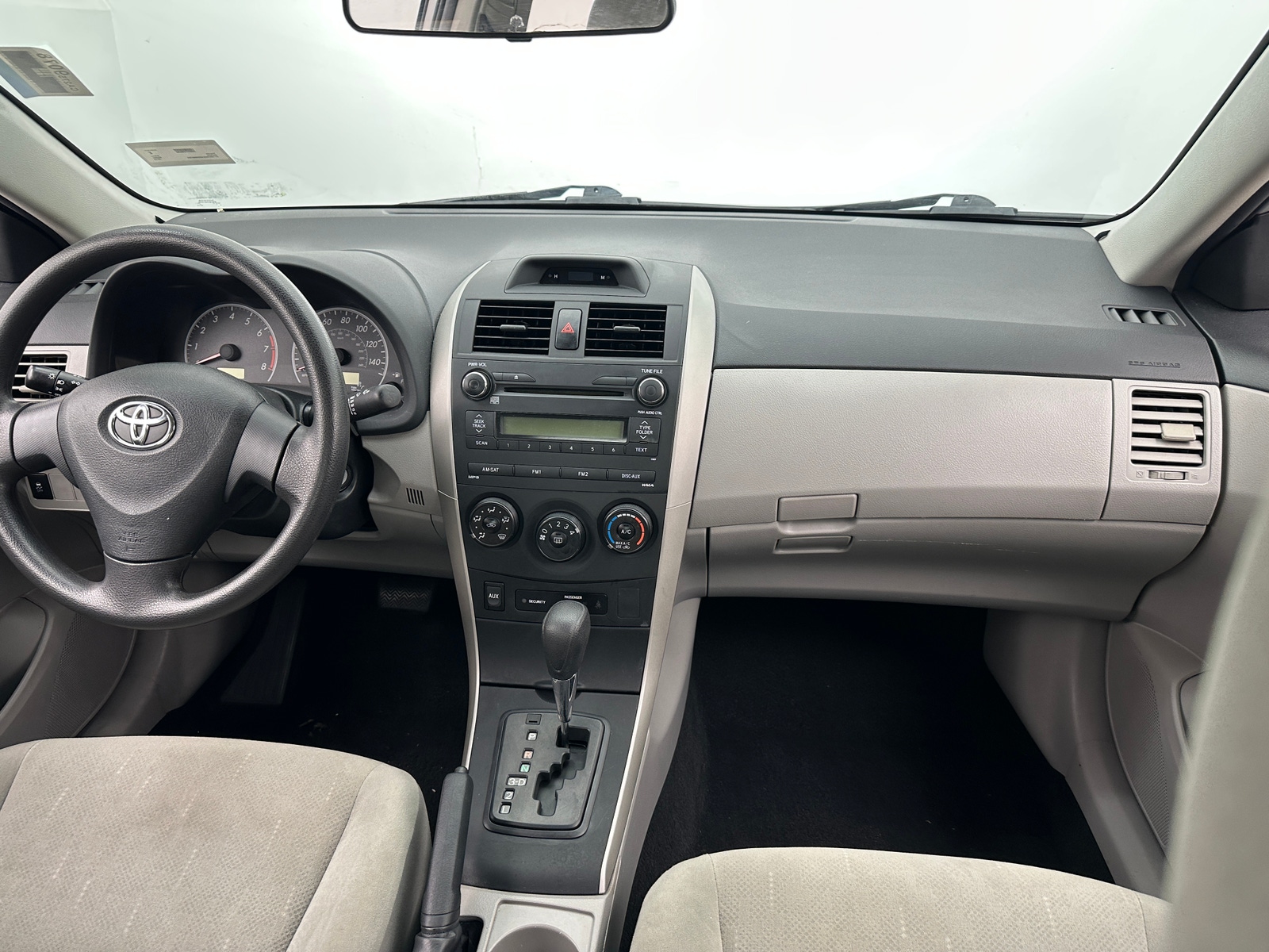 Thumbnail: 2013 Toyota Corolla - 3