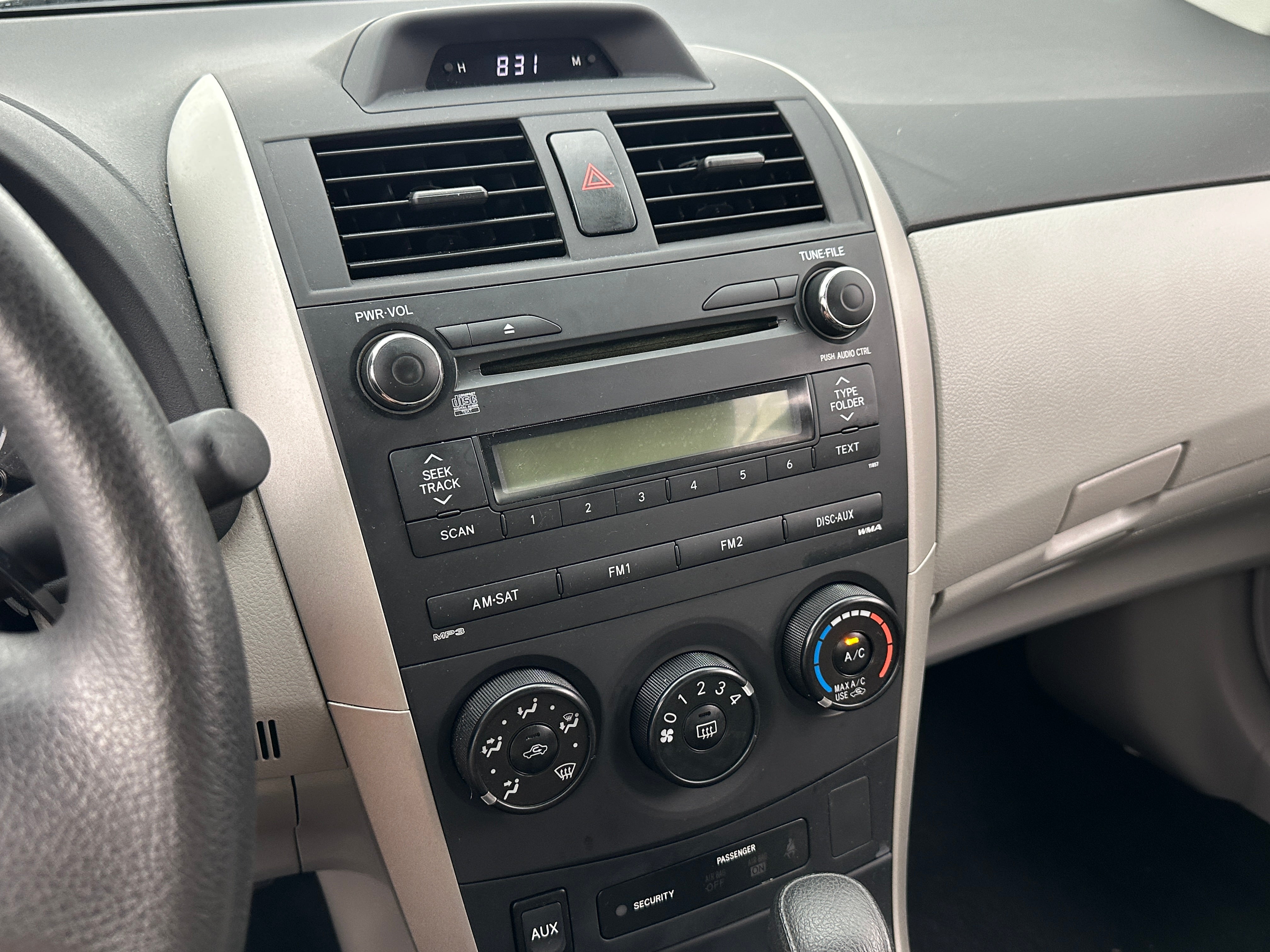 2013 Toyota Corolla L 4