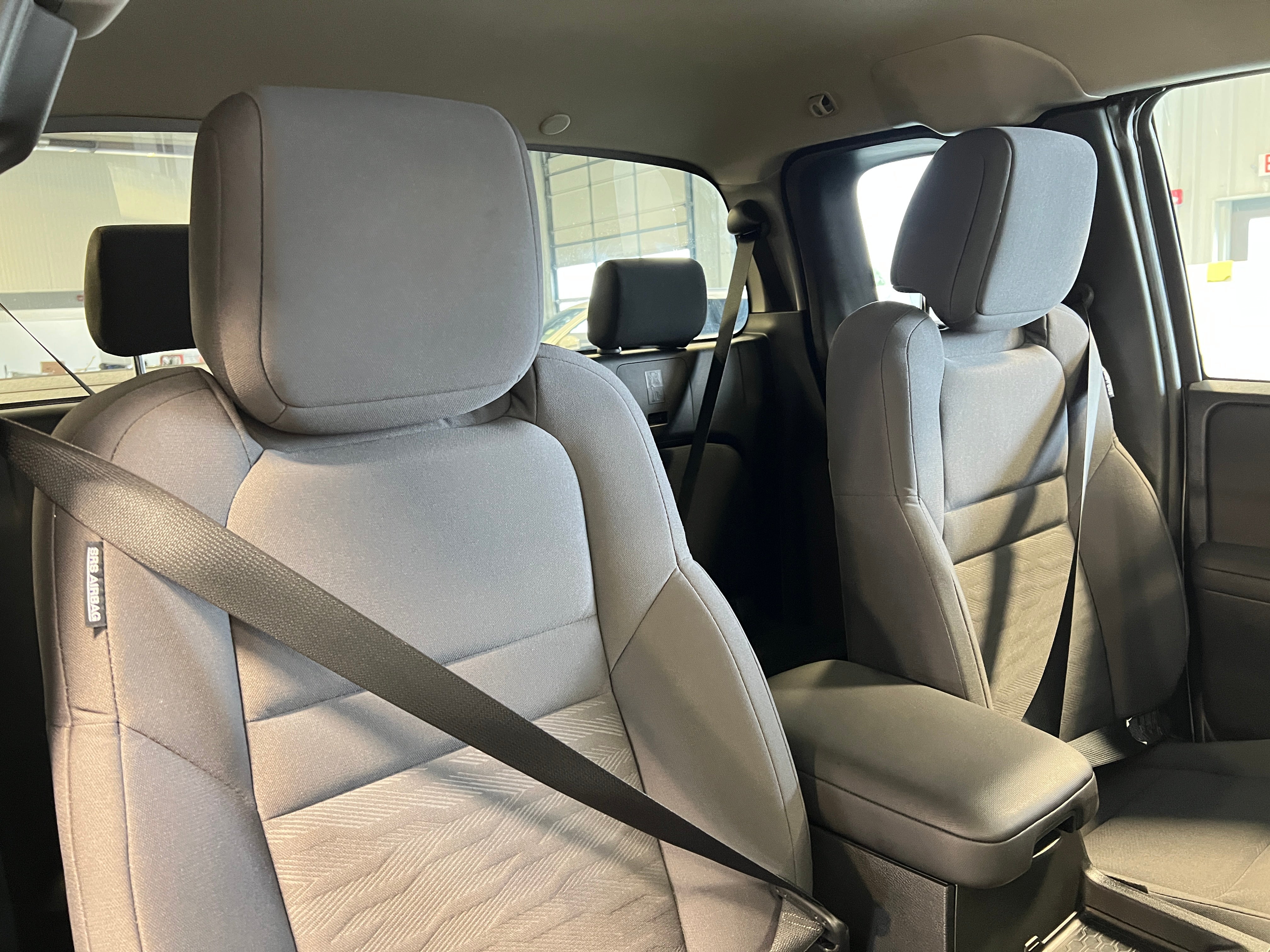 2024 Nissan Frontier S/C 2