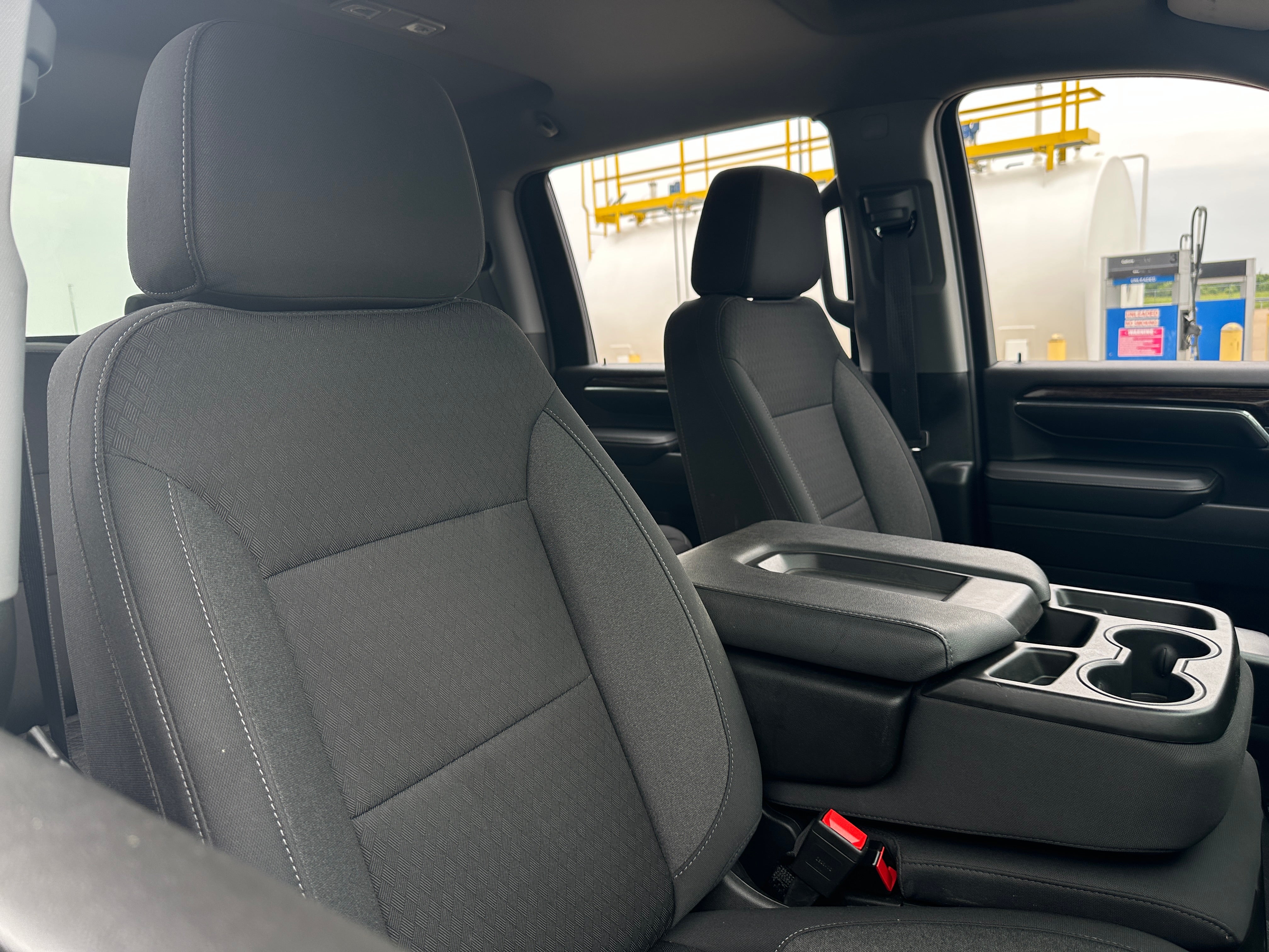 2024 GMC Sierra 2500 SLE 2