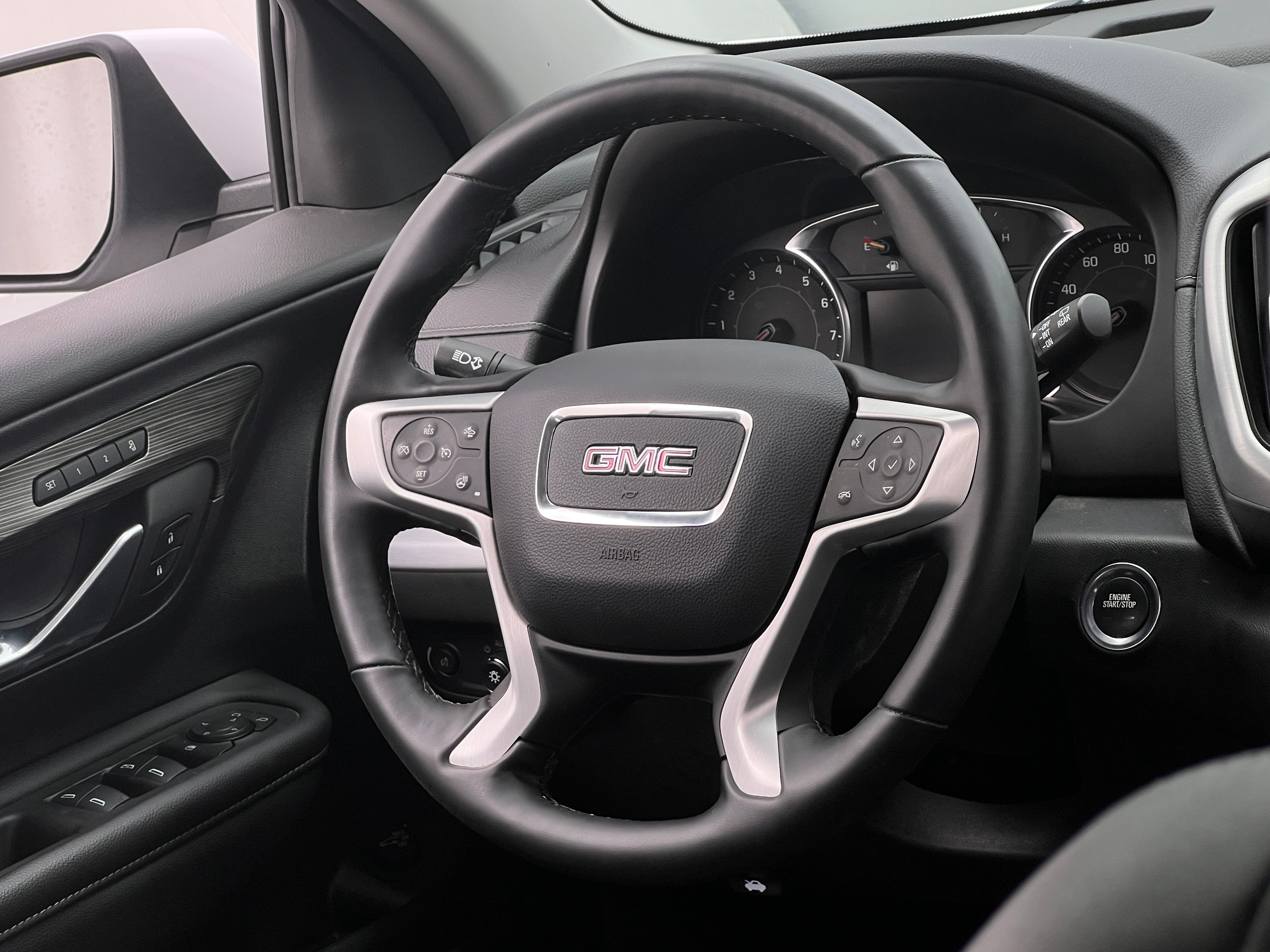 2024 GMC Terrain SLT 4