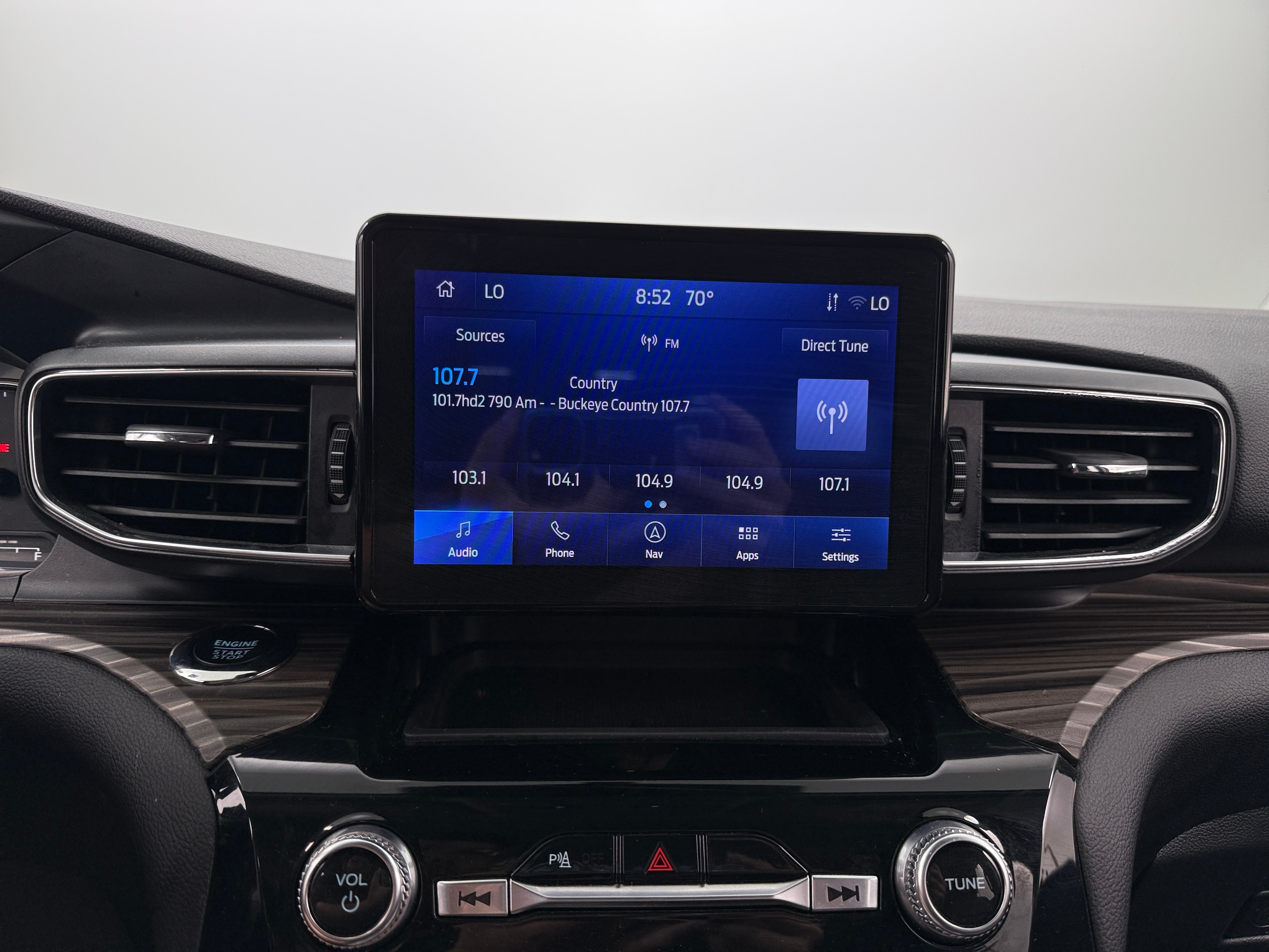 2023 Ford Explorer Limited 3